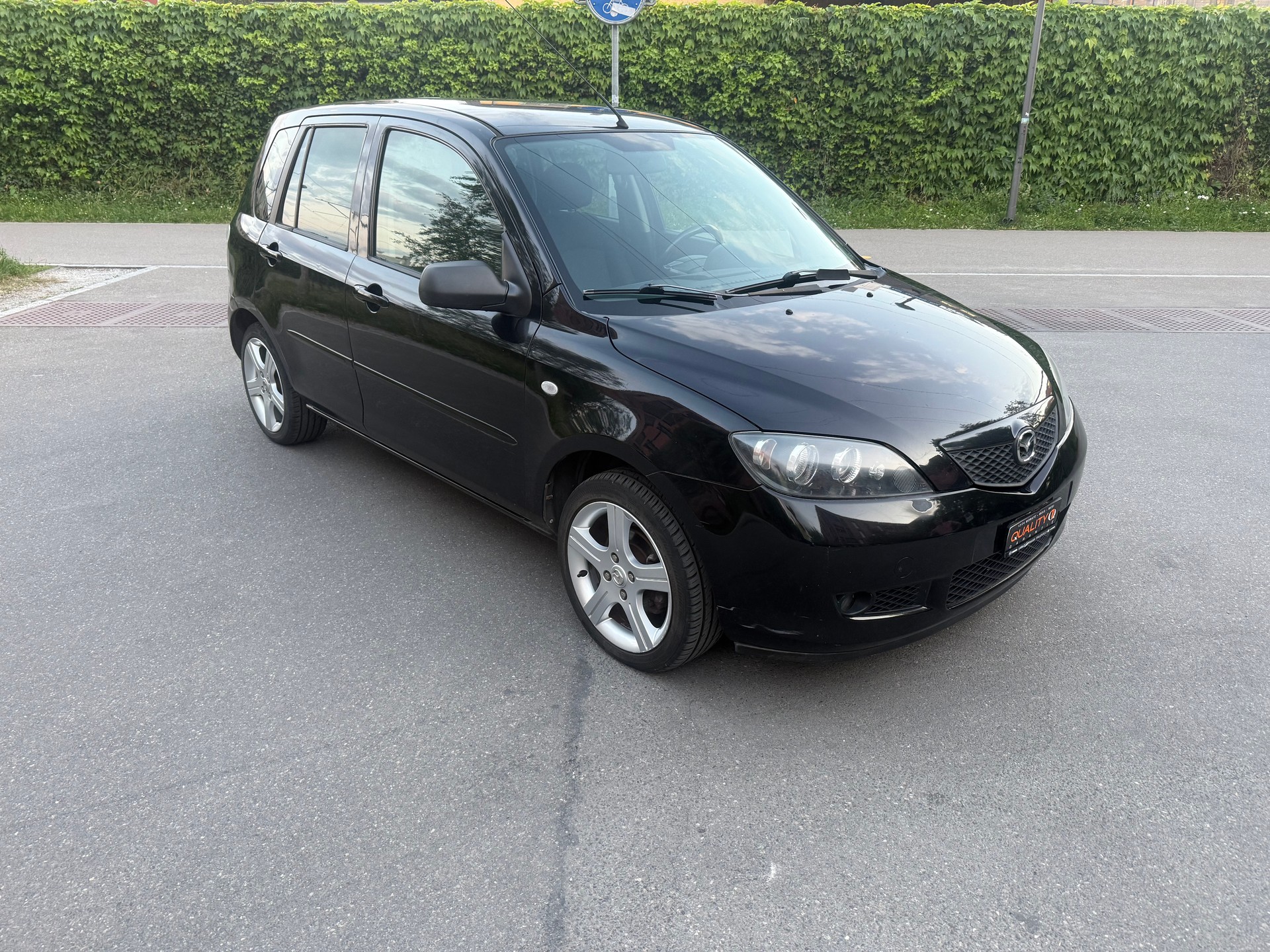 MAZDA 2 1.6i 16V Exclusive-showroom-element-3
