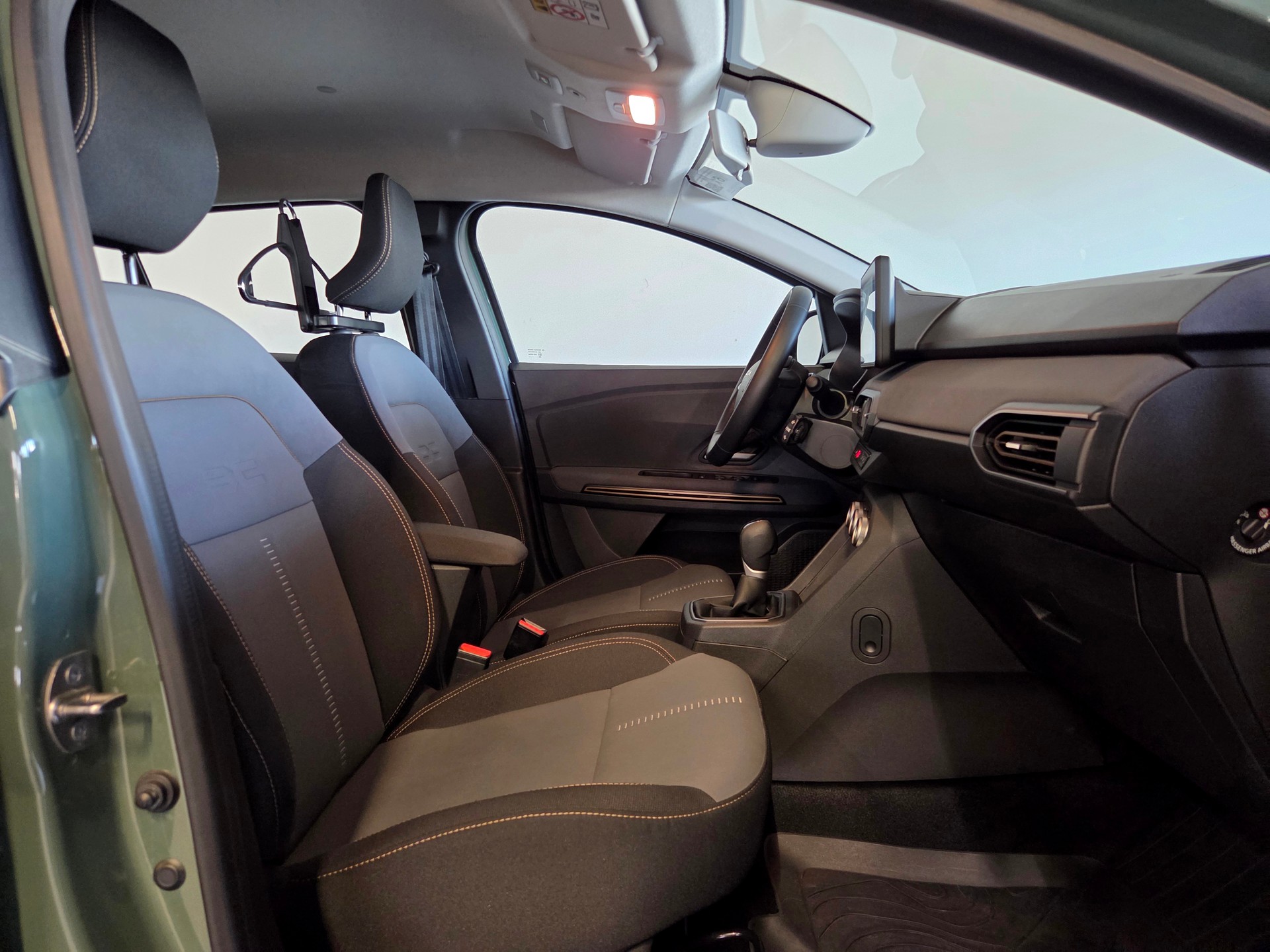 DACIA Sandero 1.0 TCe Stepway Comfort-image-17