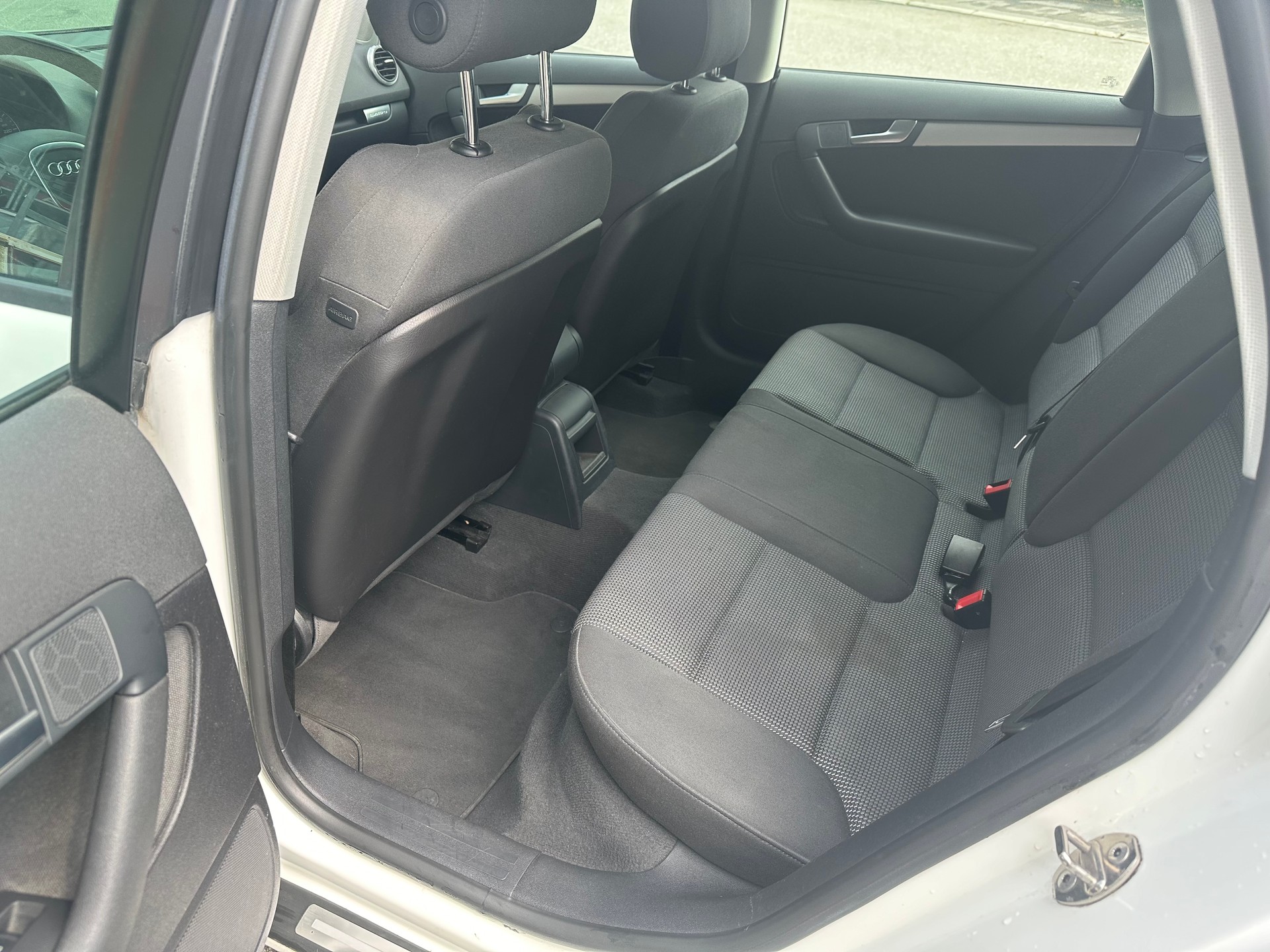 AUDI A3 Sportback 1.8 TFSI Snow quattro-image-12