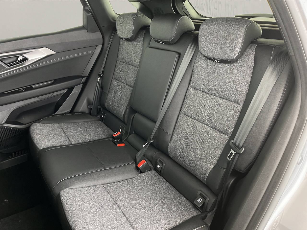 RENAULT Austral 1.2 E-Tech techno-image-16