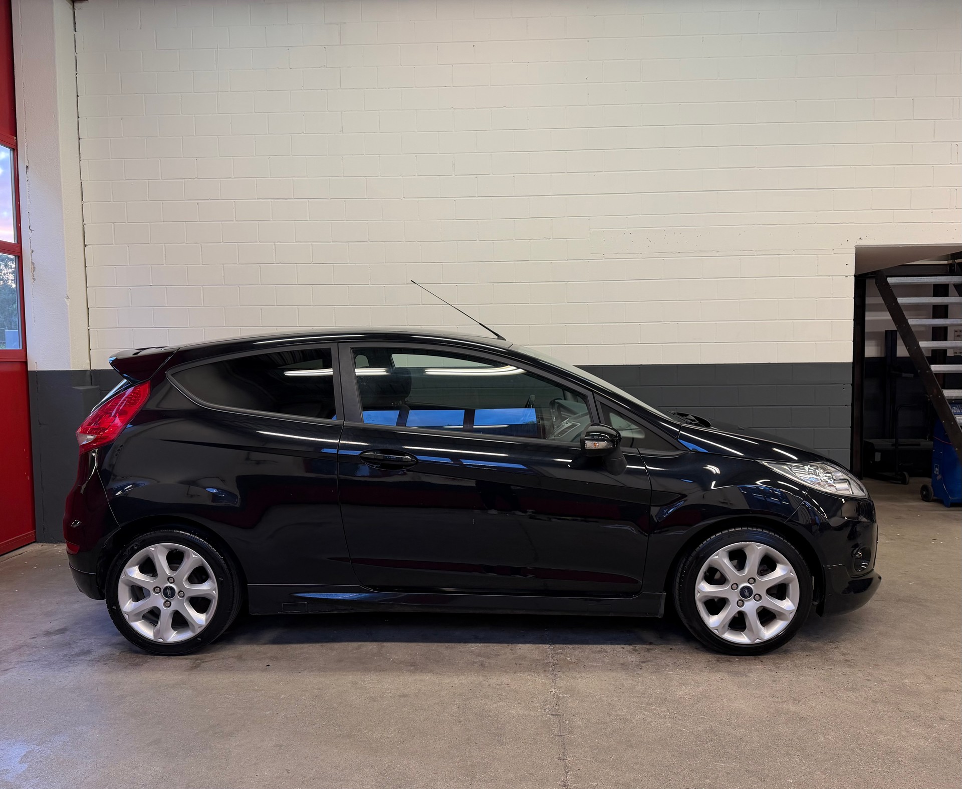 FORD Fiesta 1.6 16V Sport //NEU AB MFK!-image-2