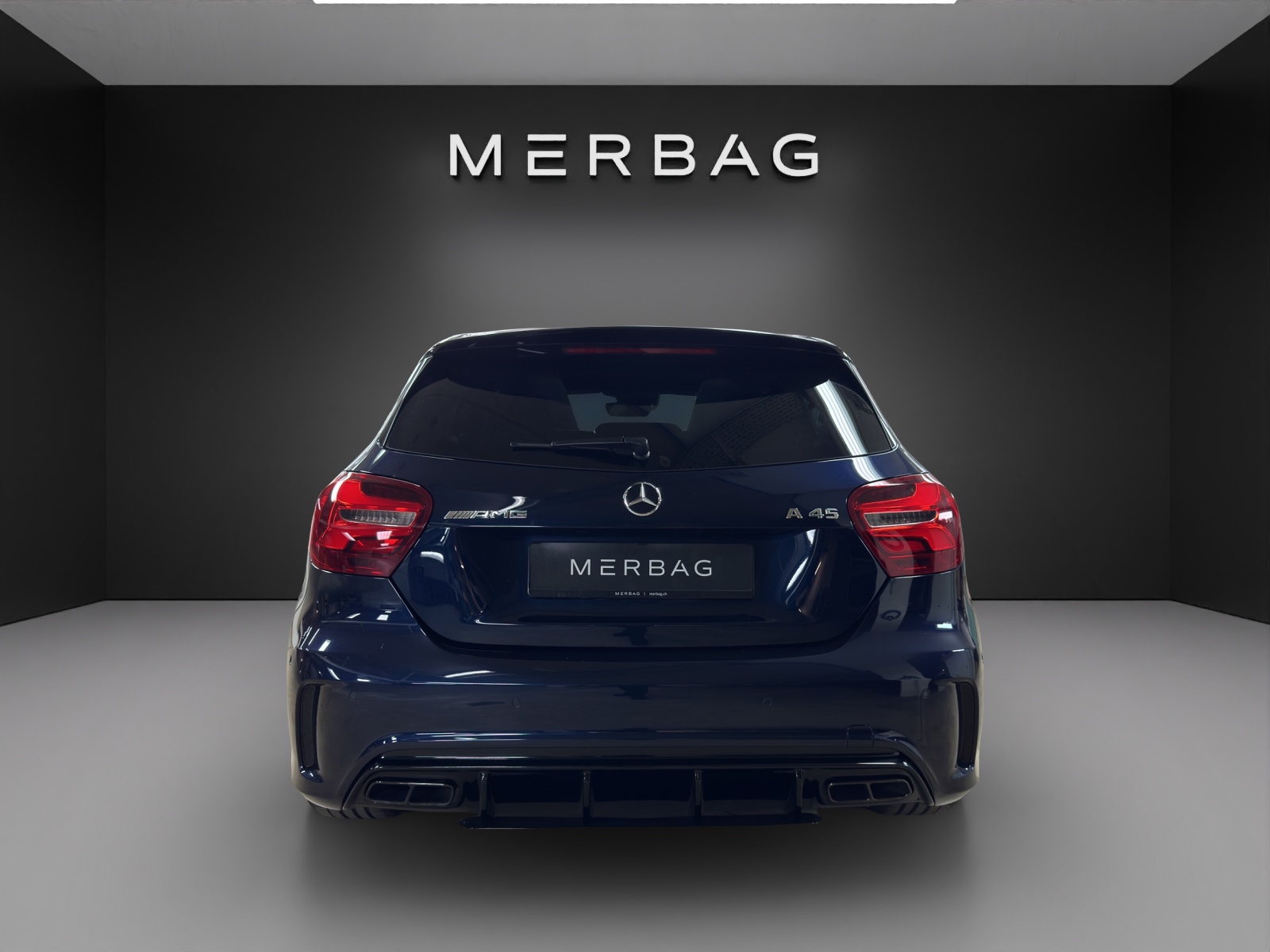MERCEDES-BENZ A 45 AMG 4Matic-image-3