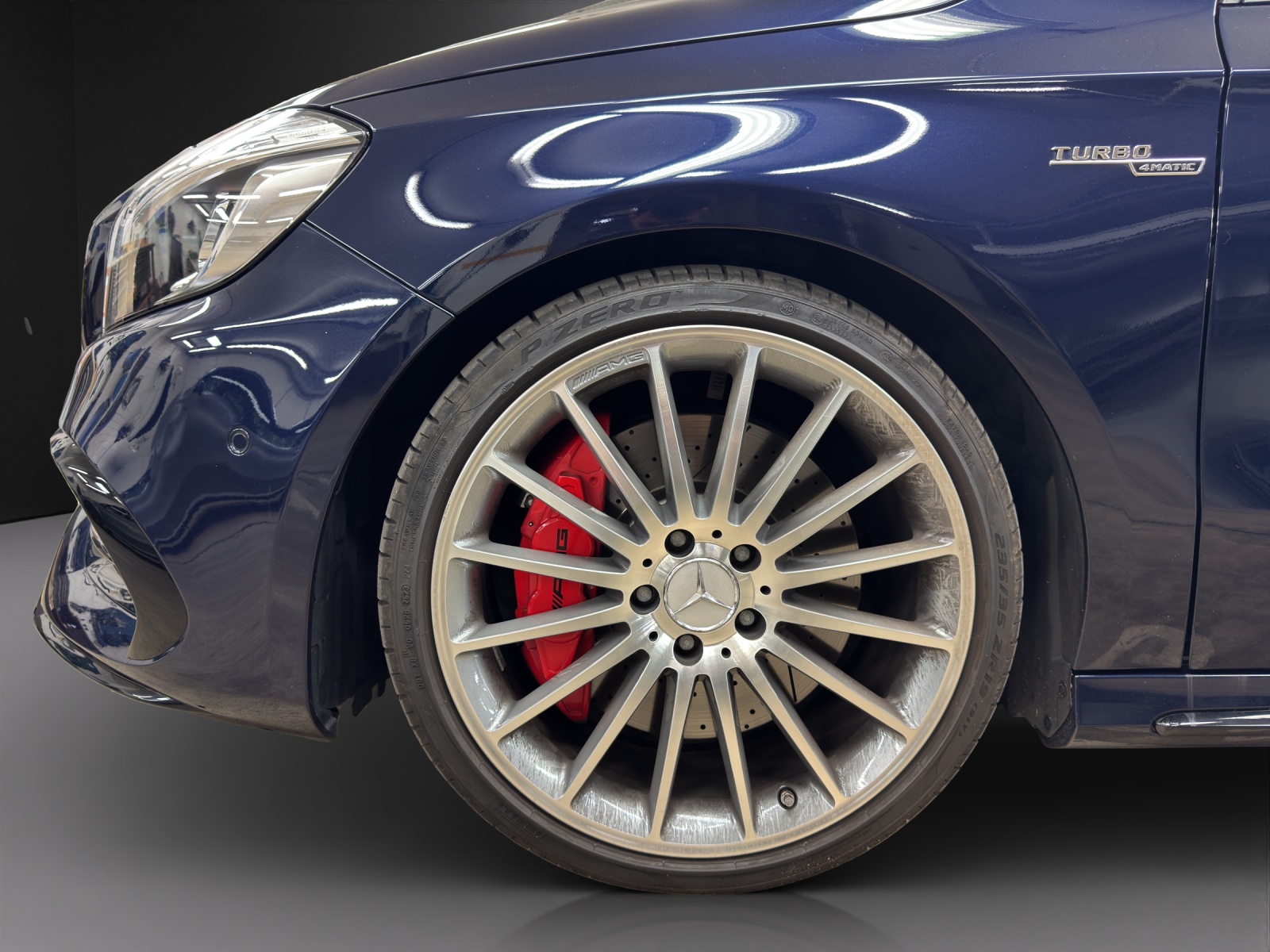 MERCEDES-BENZ A 45 AMG 4Matic-image-7