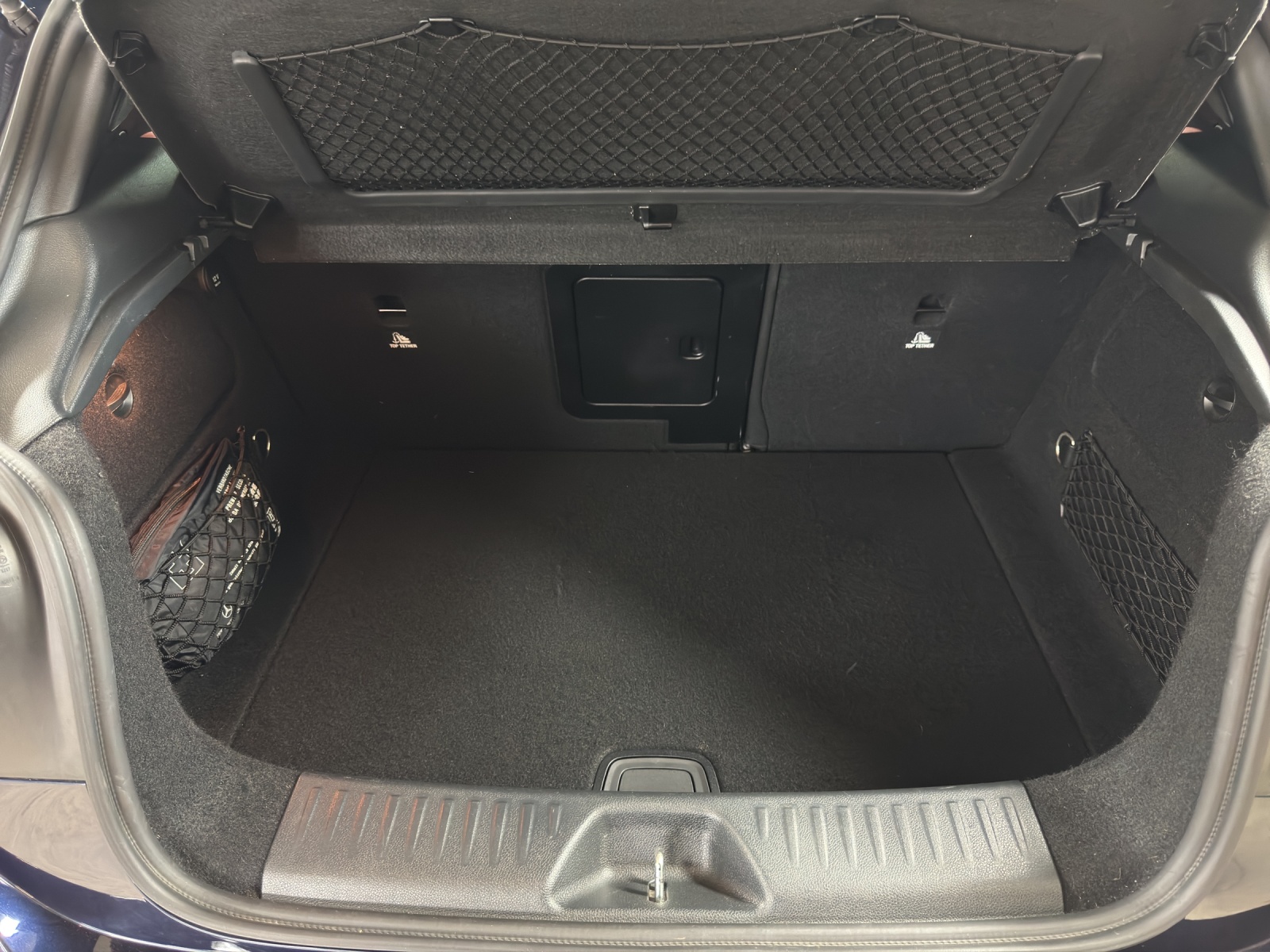 MERCEDES-BENZ A 45 AMG 4Matic-image-8
