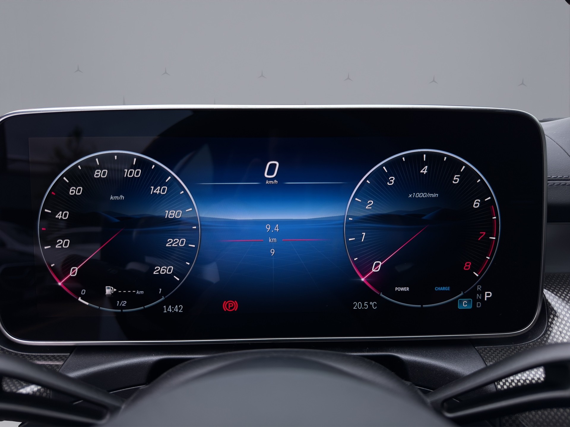 MERCEDES-BENZ CLE 200 AMG Line 4matic Cabriolet-image-10