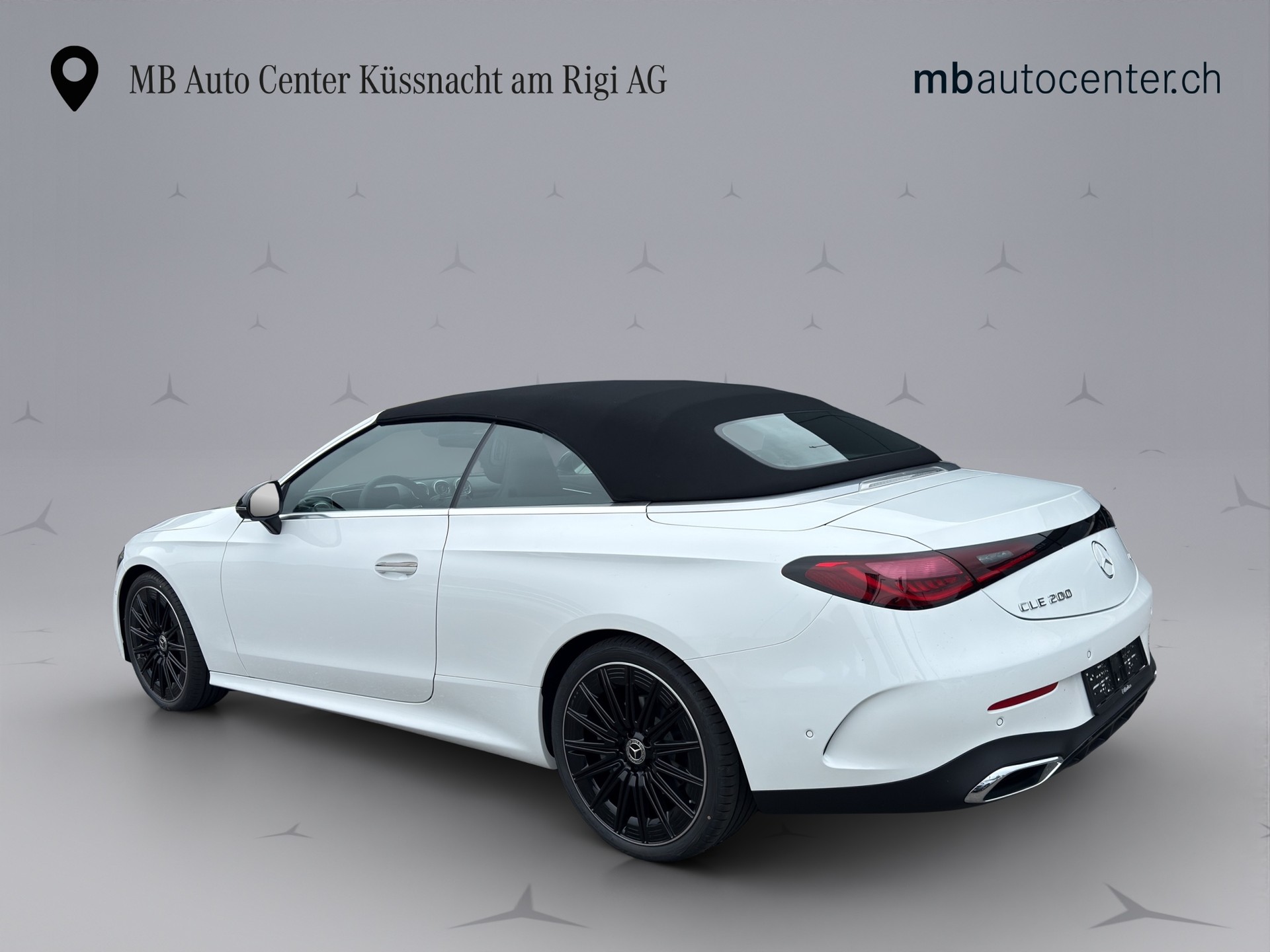 MERCEDES-BENZ CLE 200 AMG Line 4matic Cabriolet-showroom-element-3