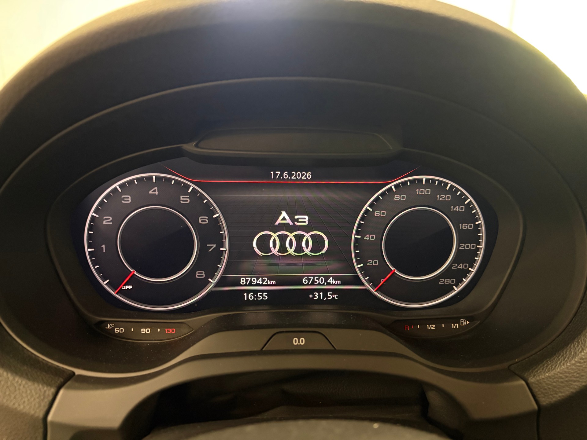 AUDI A3 Sportback 1.5 TFSI S-tronic Sport-image-8
