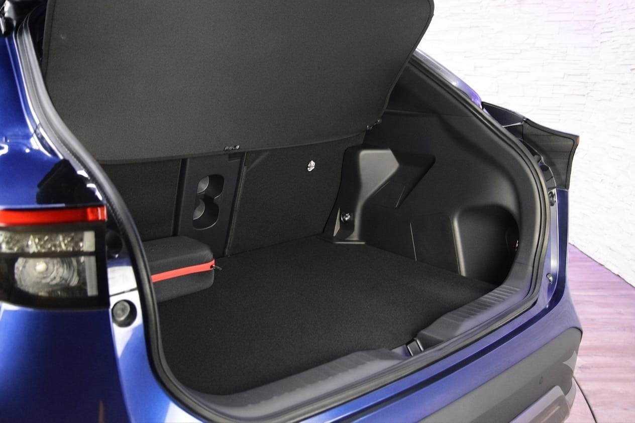 TOYOTA TOYOTA Yaris Cross 1.5 VVT-i HSD Premium AWD-i-image-21