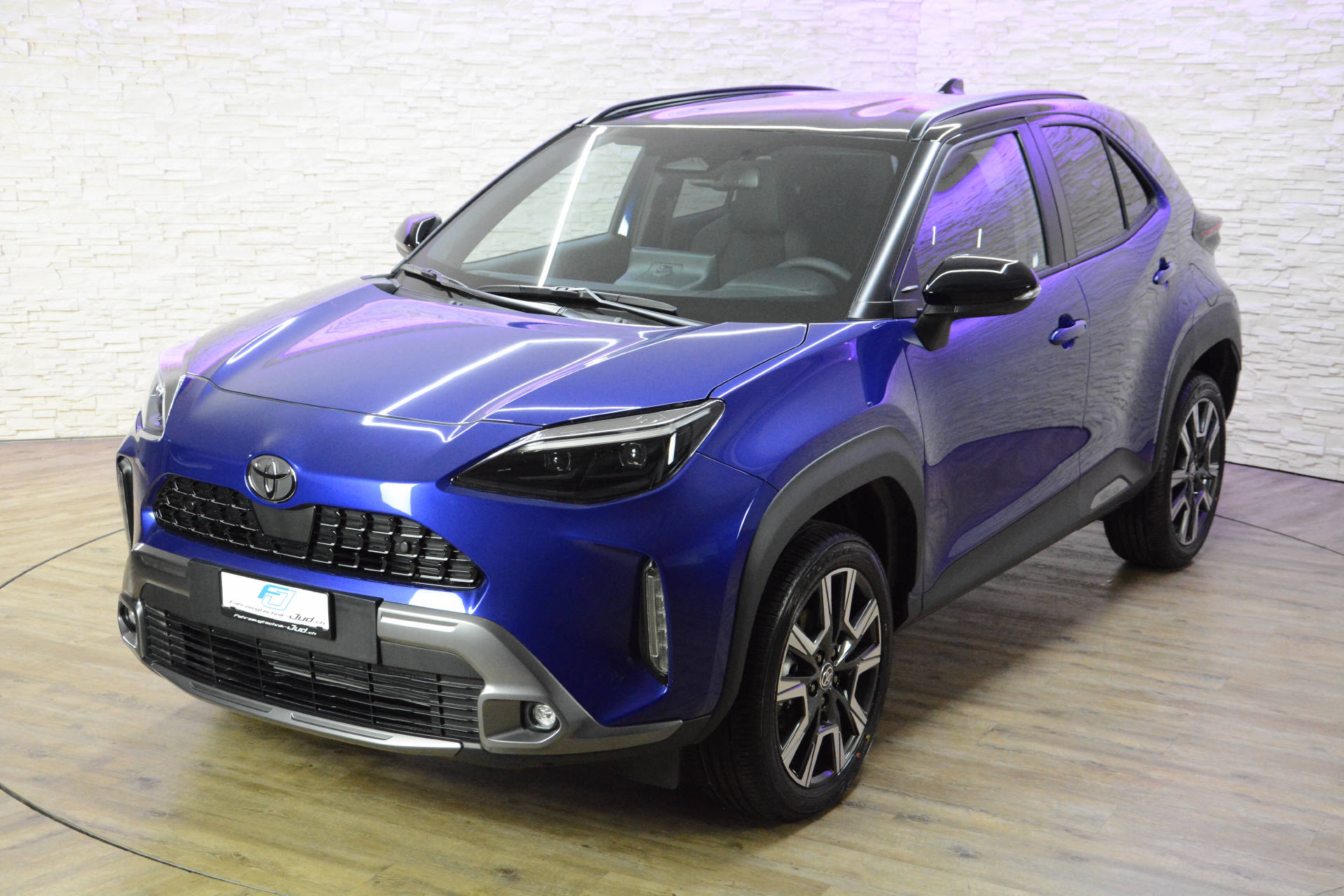 TOYOTA TOYOTA Yaris Cross 1.5 VVT-i HSD Premium AWD-i-image-6