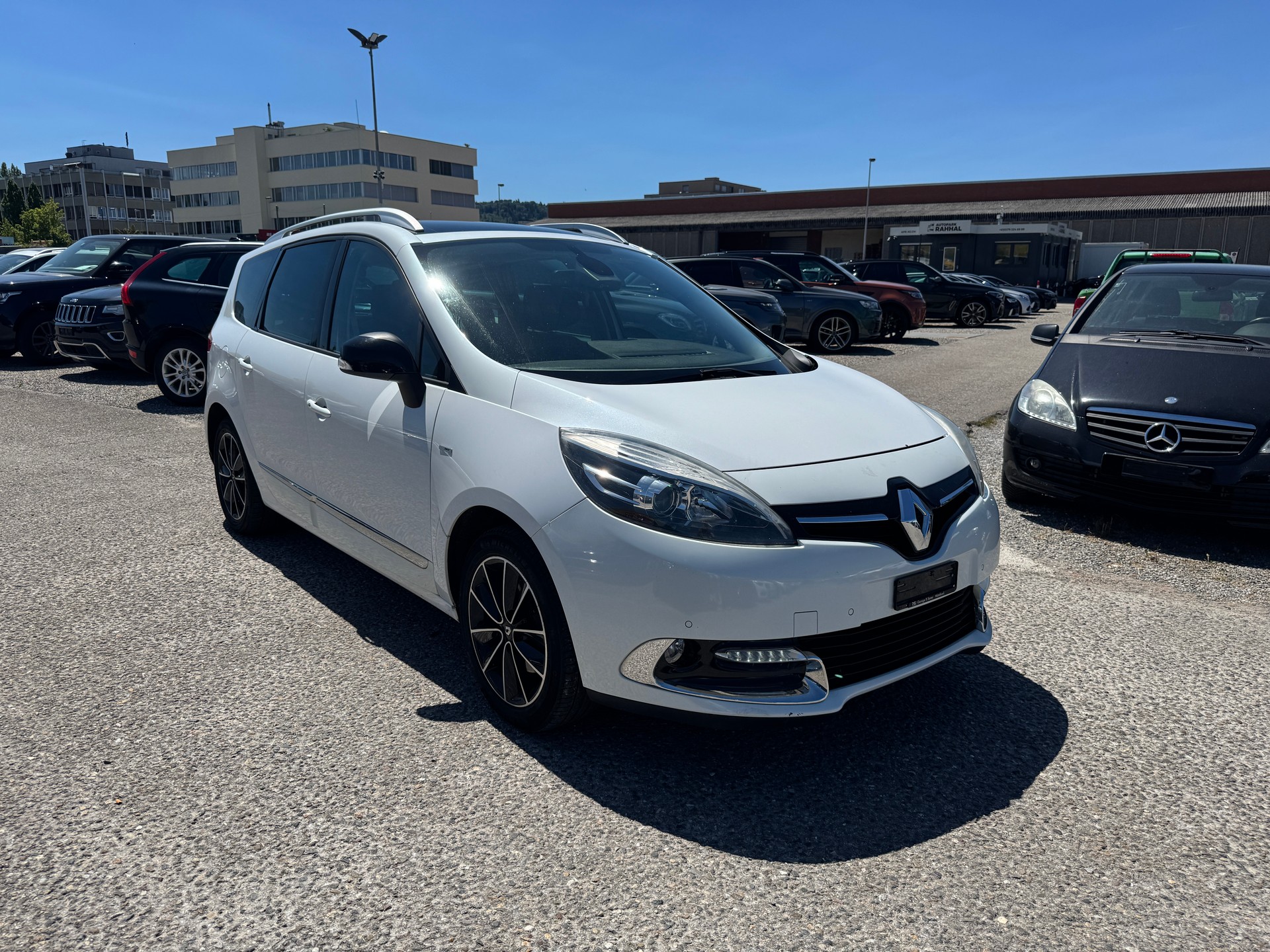 RENAULT Grand Scénic 1.5 dCi Swiss Edition EDC-image-2