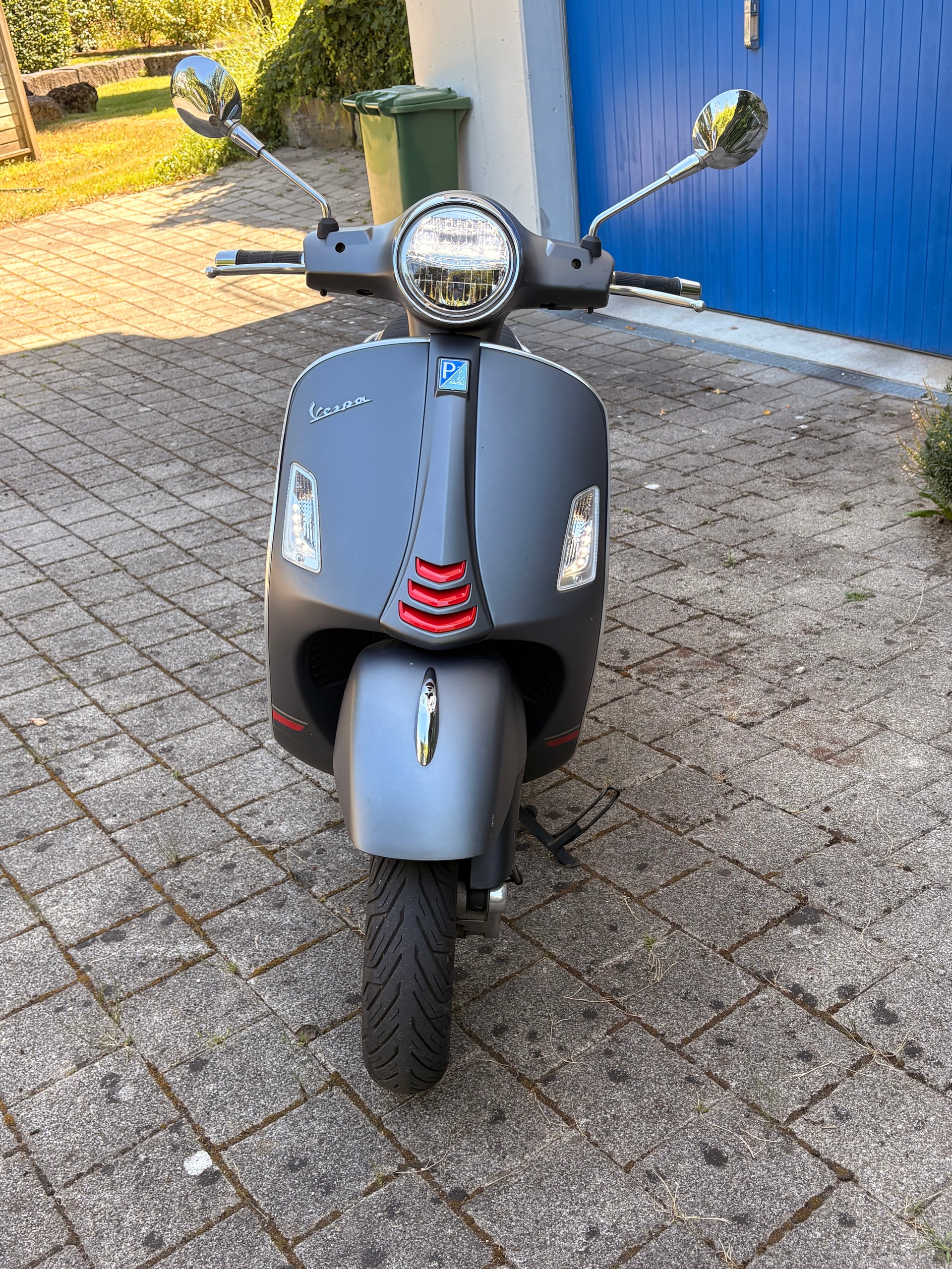 PIAGGIO Vespa GTS 125 Super Sport ABS-image-3