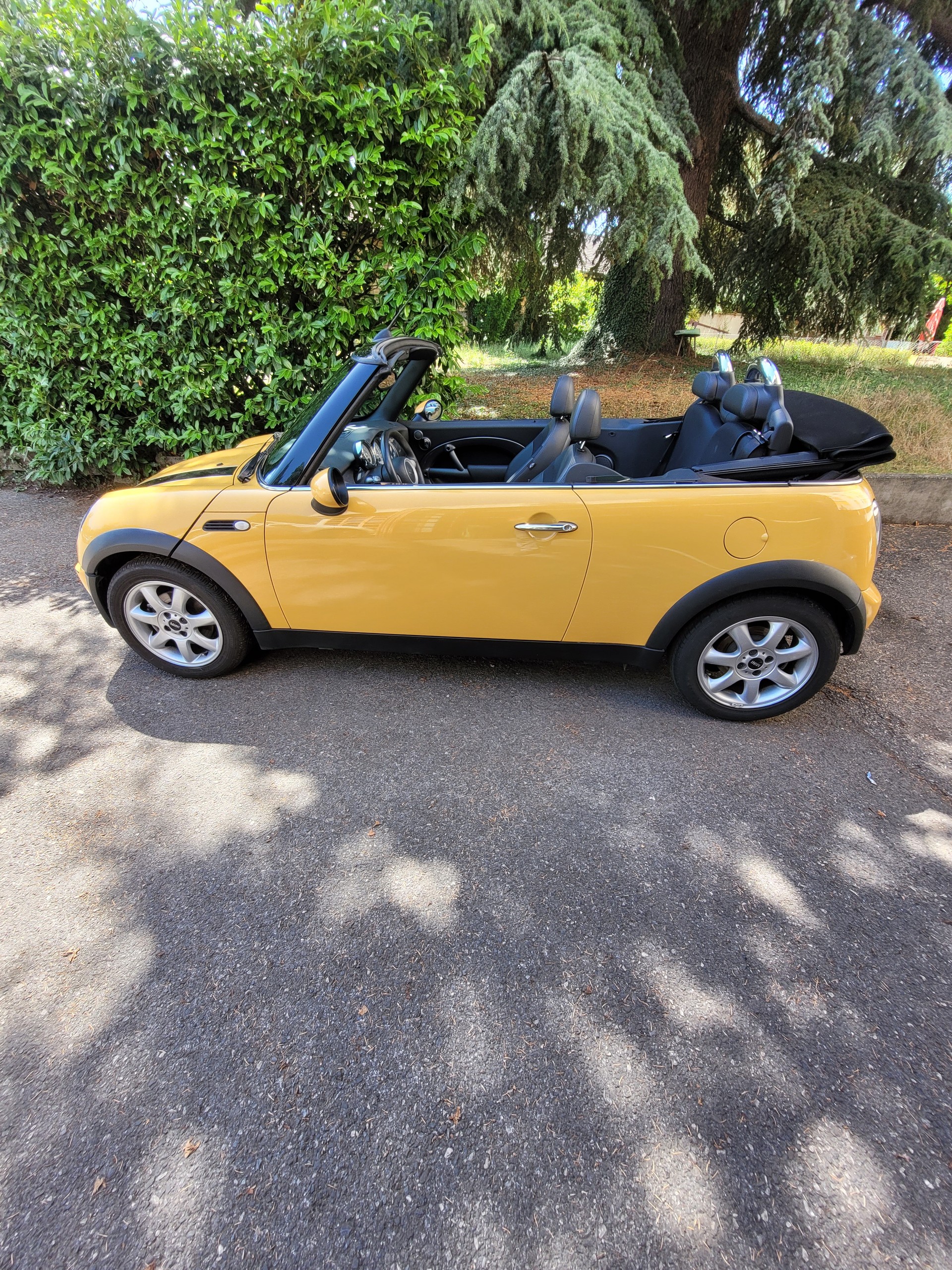 MINI Cooper Cabriolet