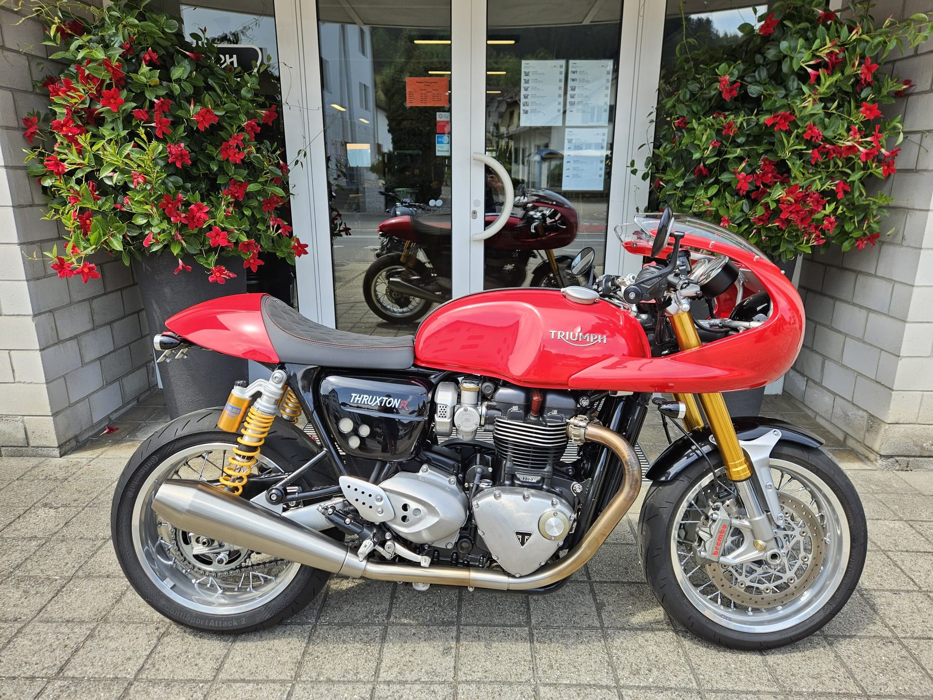 TRIUMPH Thruxton R 1200 i ABS-image-1