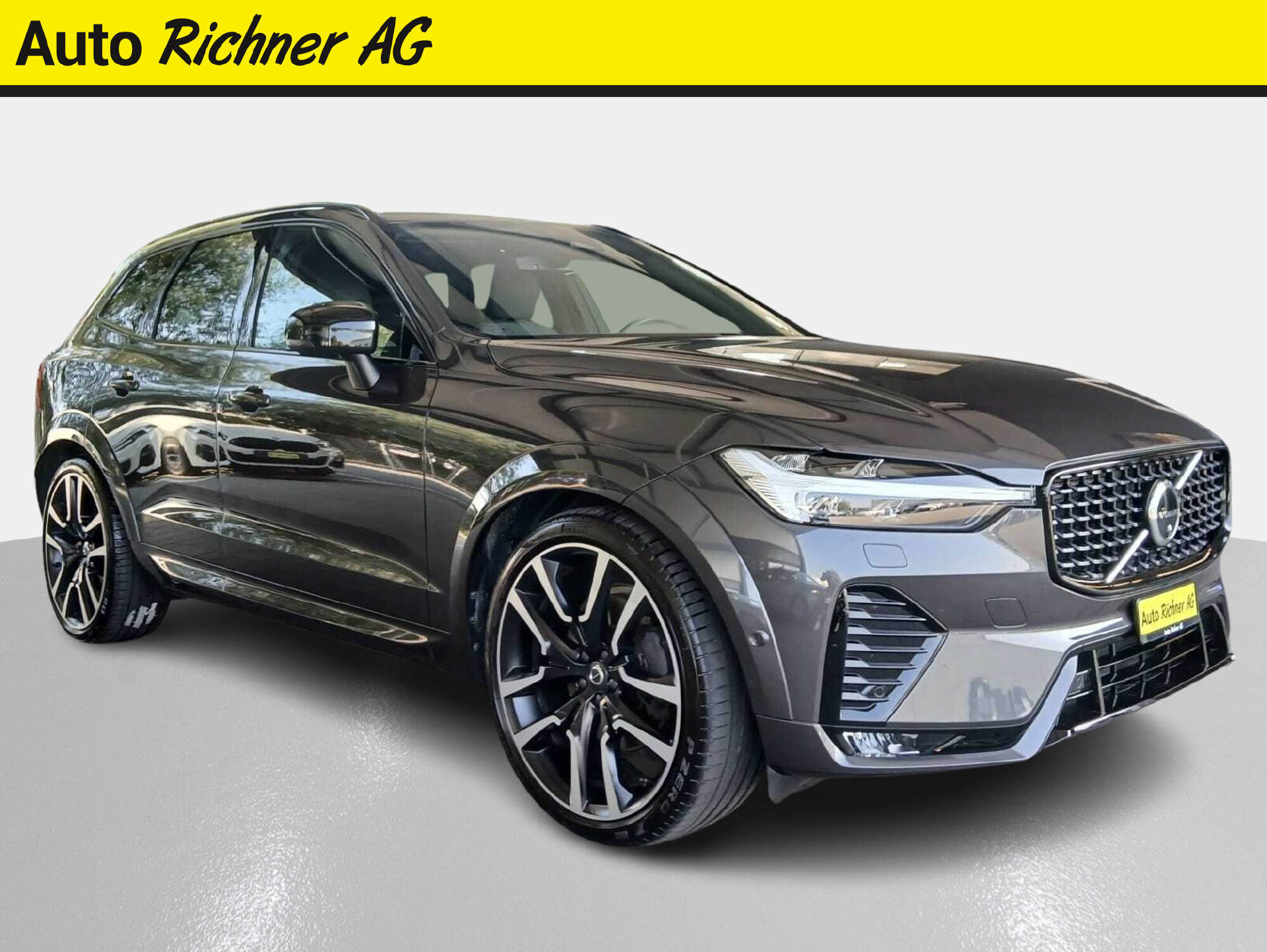 VOLVO XC60 2.0 B5 MH Ultimate Dark AWD