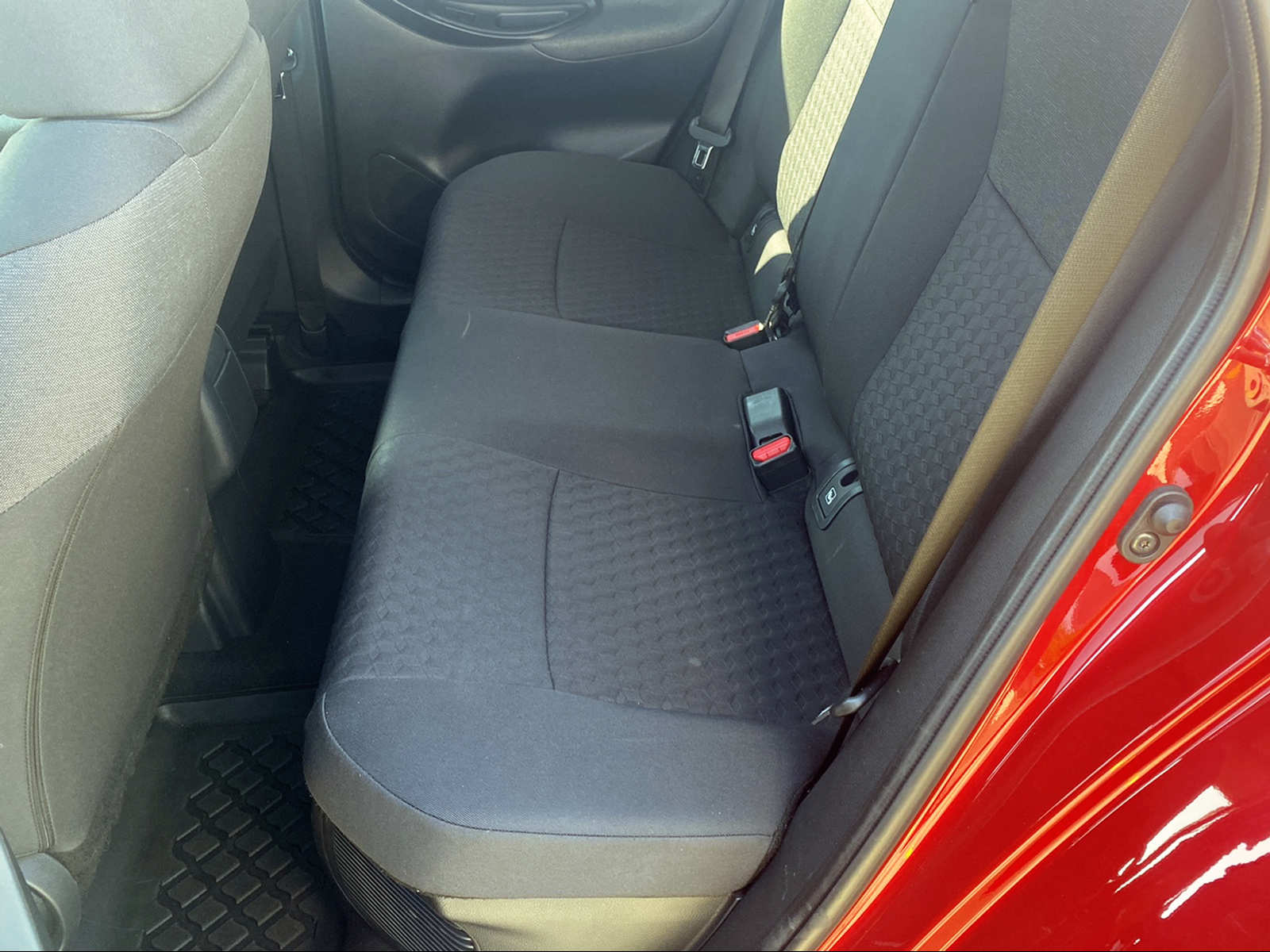 TOYOTA Yaris 1.5 Trend e-CVT-image-6