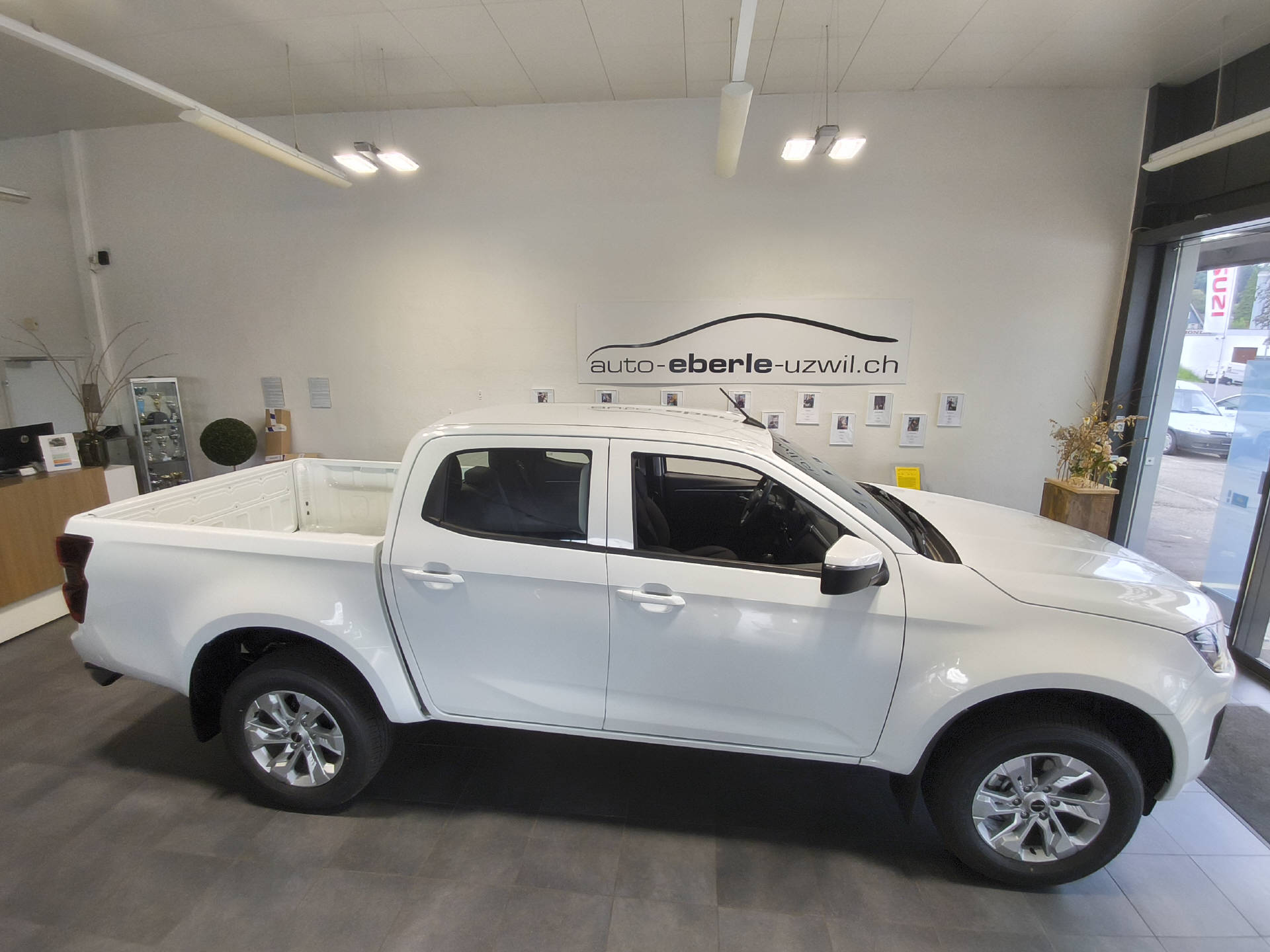 ISUZU D-Max Crew Pick-up 2.2 DDi Evolution 4x4-image-18