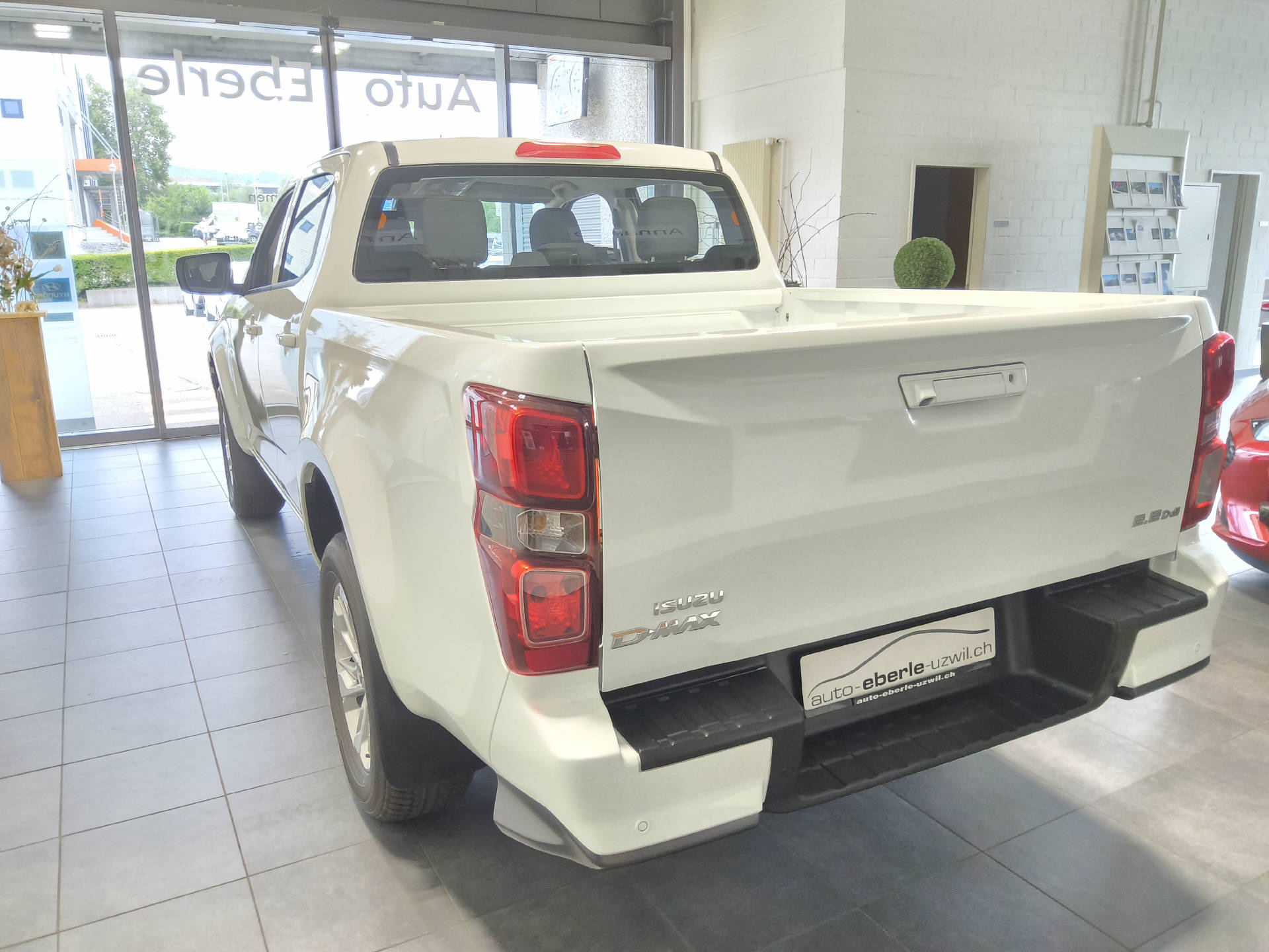 ISUZU D-Max Crew Pick-up 2.2 DDi Evolution 4x4-image-4