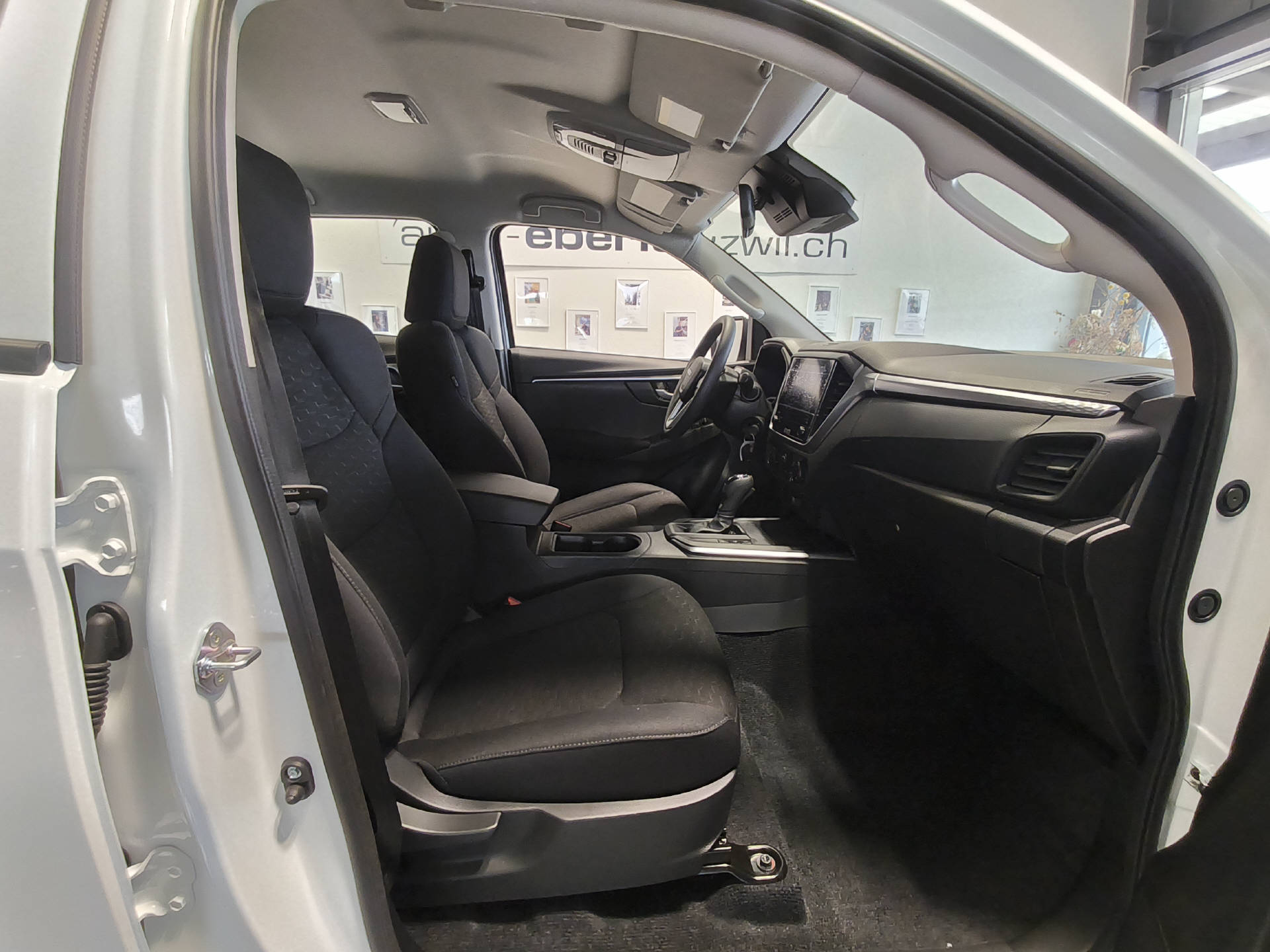 ISUZU D-Max Crew Pick-up 2.2 DDi Evolution 4x4-image-11