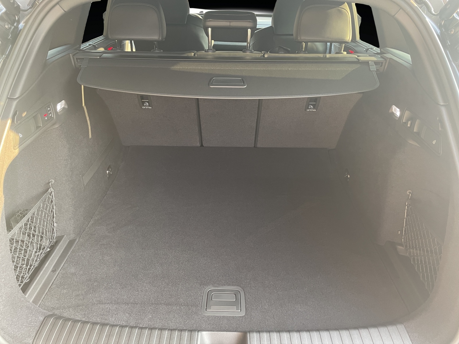 AUDI Q6 e-tron quattro-image-6