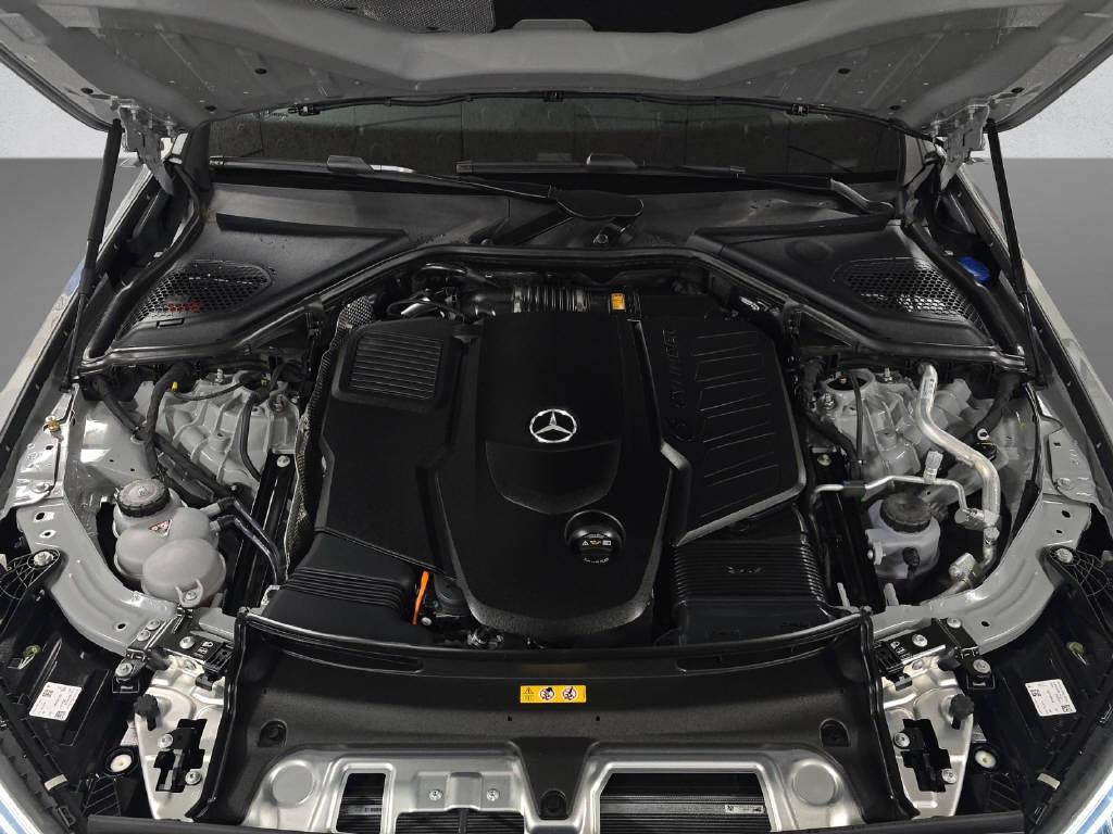 MERCEDES-BENZ E 450 d AMG Line 4Matic T-Modell-image-8