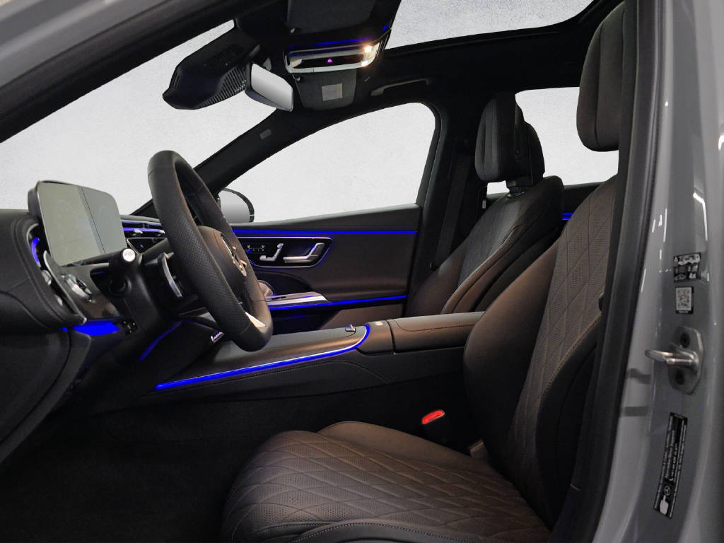 MERCEDES-BENZ E 450 d AMG Line 4Matic T-Modell-image-9