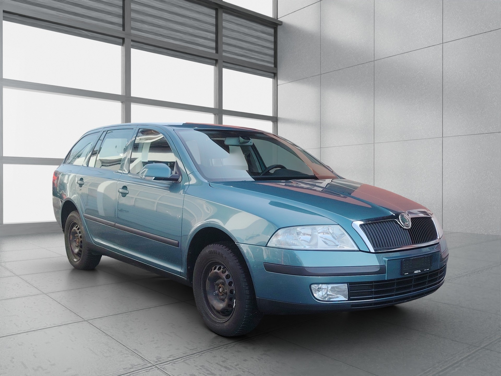 SKODA Octavia 1.9 TDI Swiss Adventure 4x4-image-2