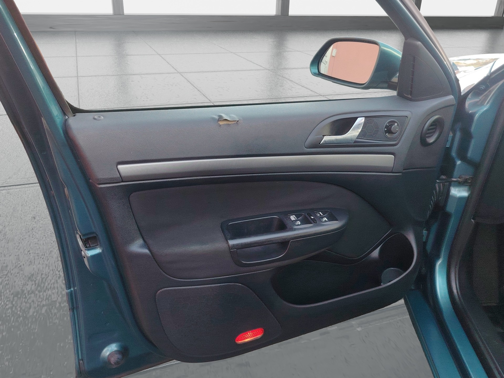 SKODA Octavia 1.9 TDI Swiss Adventure 4x4-image-9