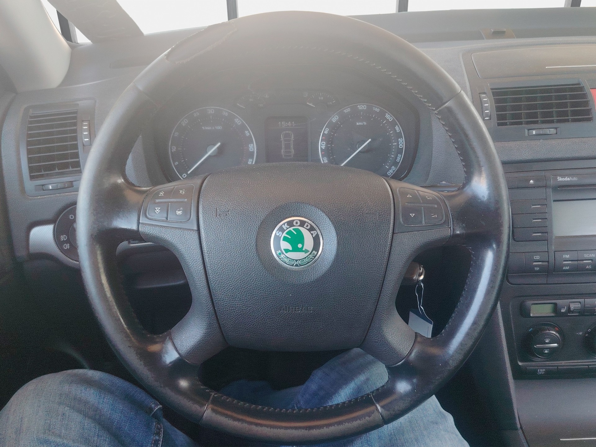 SKODA Octavia 1.9 TDI Swiss Adventure 4x4-image-14