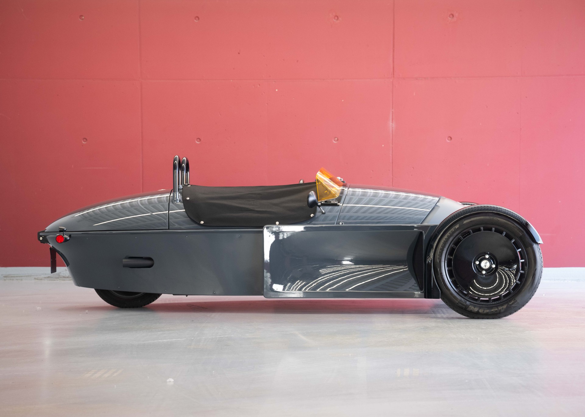 MORGAN Super 3 (MY 23, Swiss car, 1st hand, mint condition)-image-6
