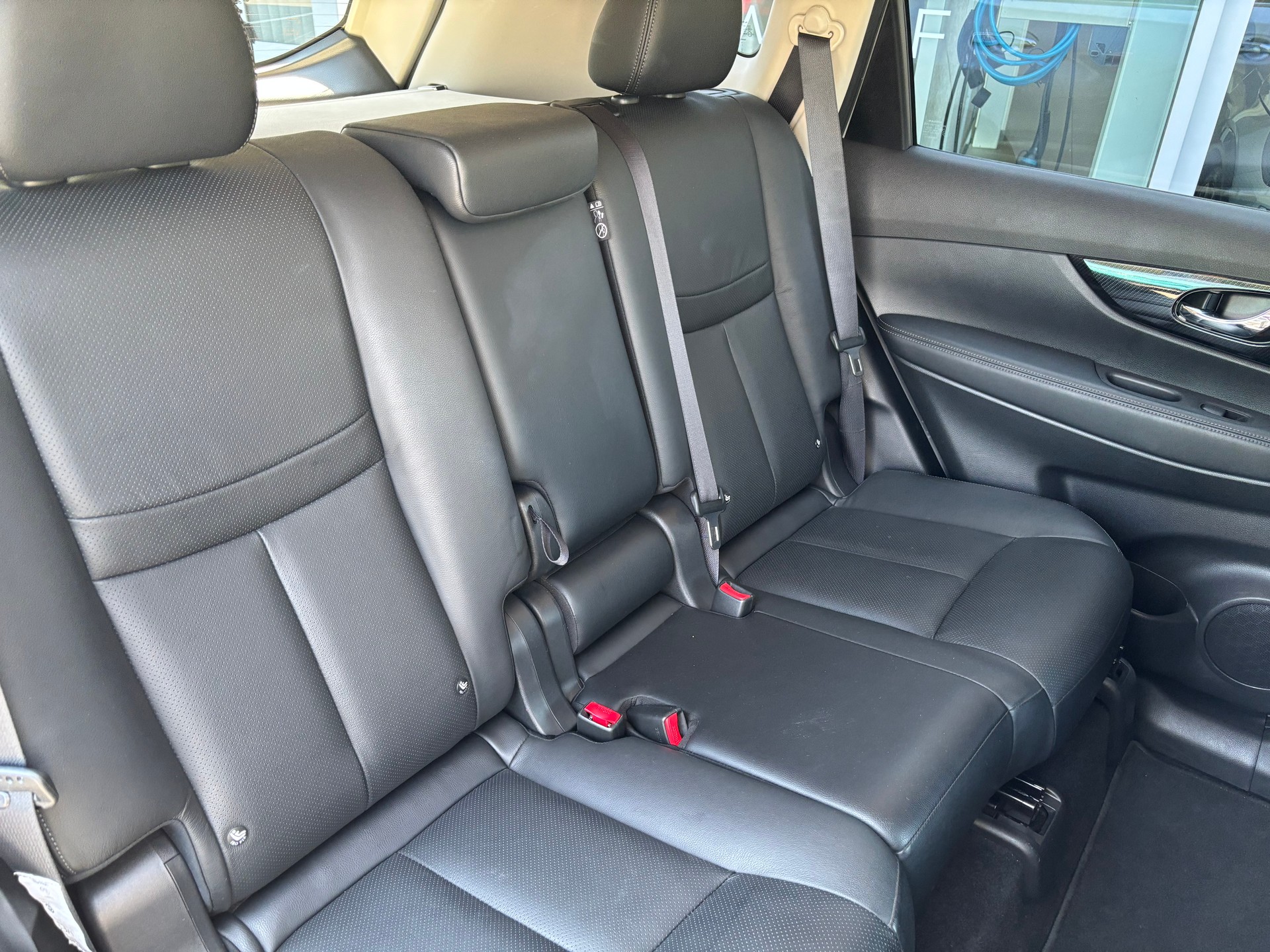 NISSAN X-Trail 1.7 dCi tekna 4x4-image-6