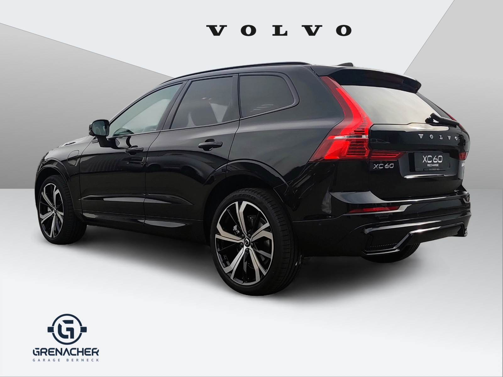 VOLVO XC60 2.0 T8 TE XCLUSIVE Ultra Dark eAWD-showroom-element-3