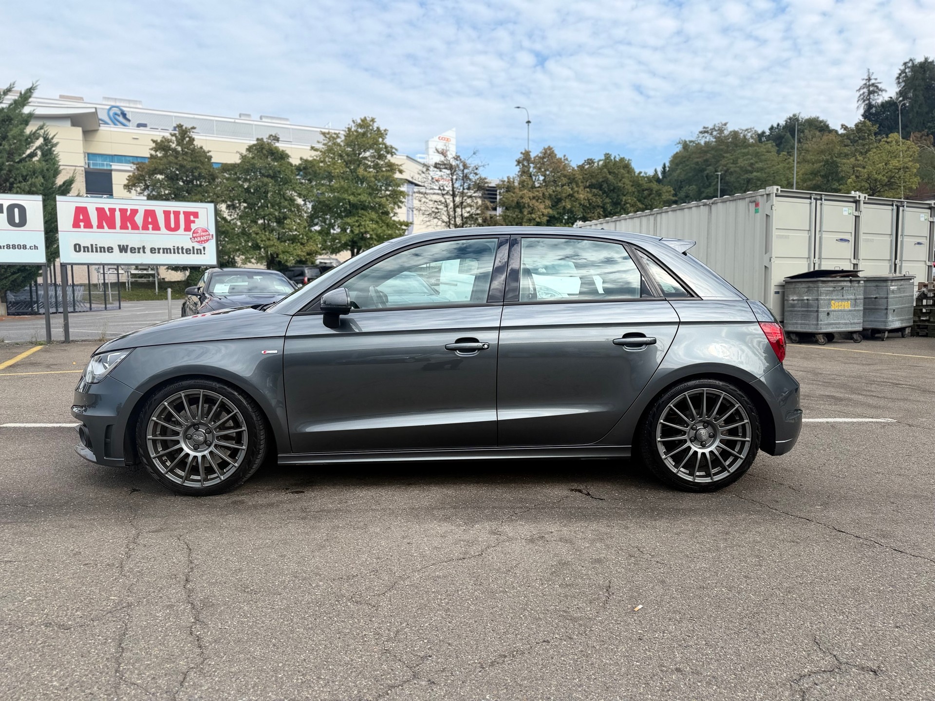 AUDI A1 Sportback Sport 1.4 TFSI Ambition S-tronic-image-6