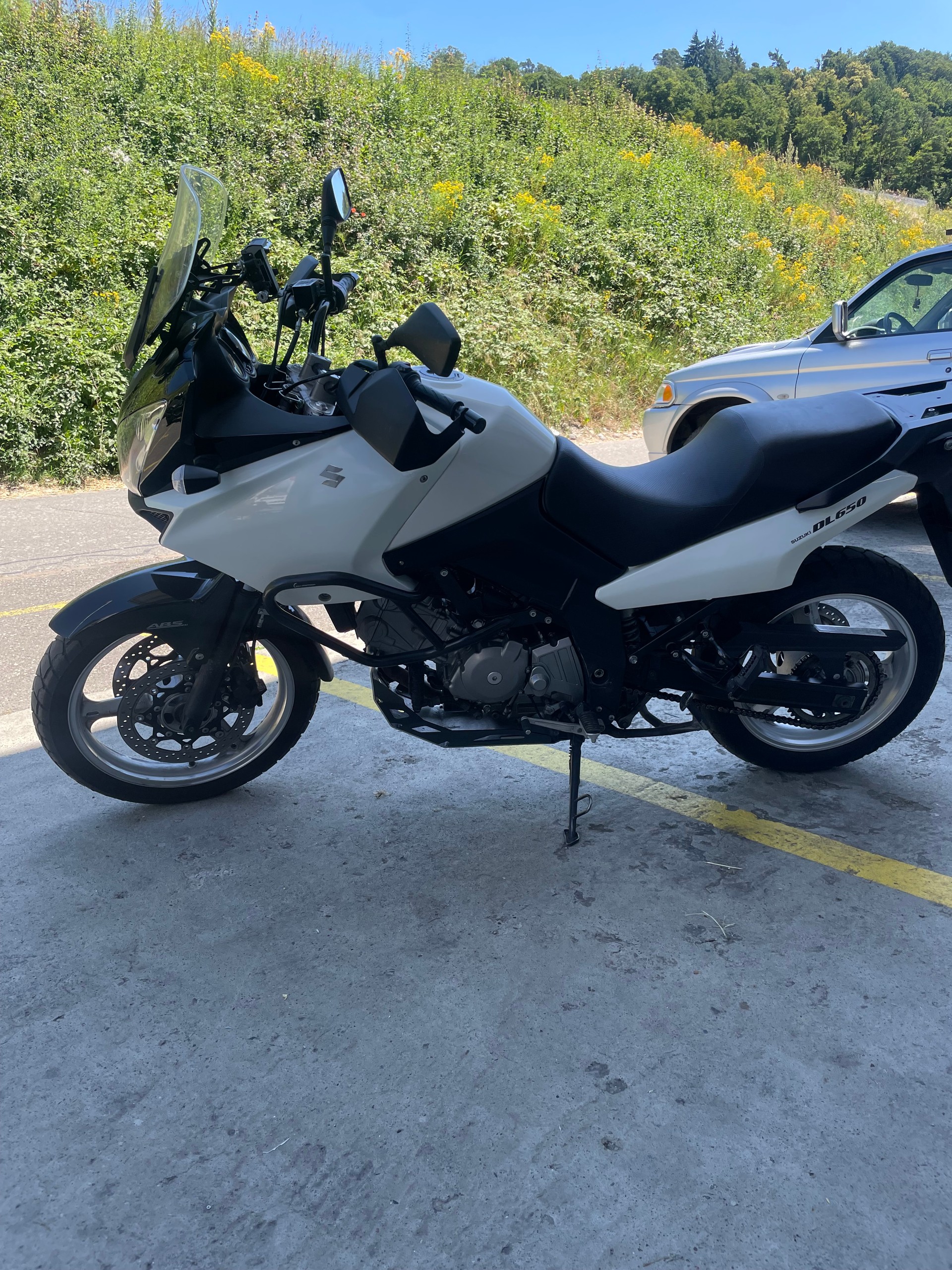 SUZUKI DL 650 V-Strom ABS-image-1