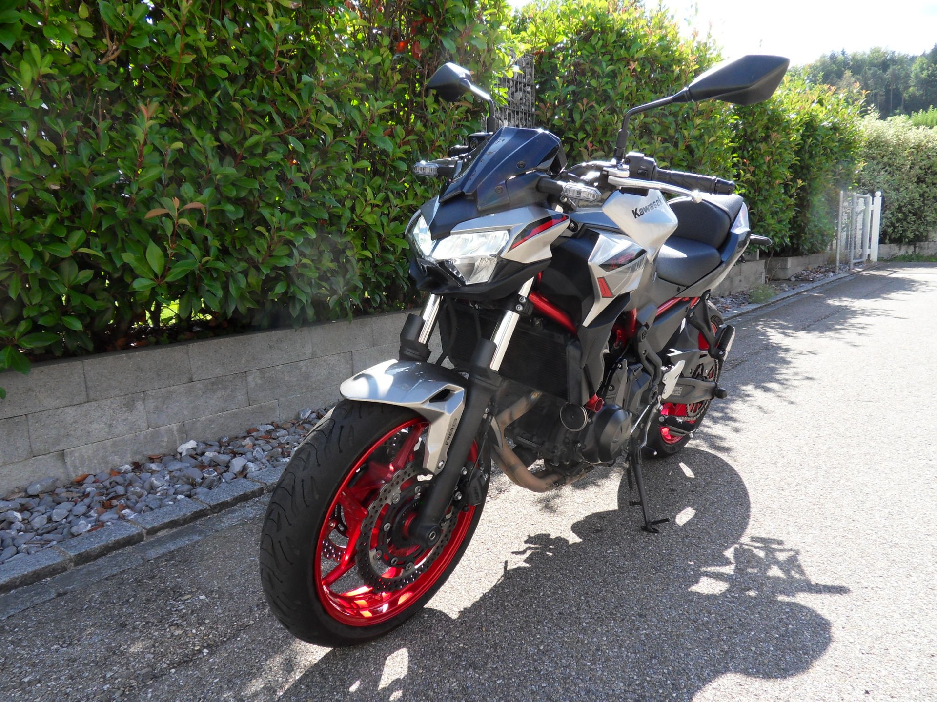 KAWASAKI Z 650-image-7
