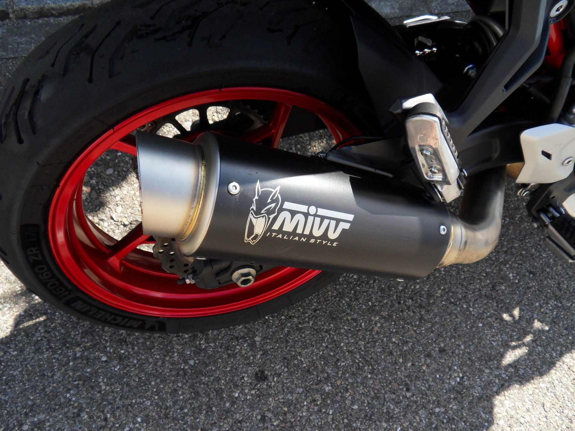 KAWASAKI Z 650-image-6