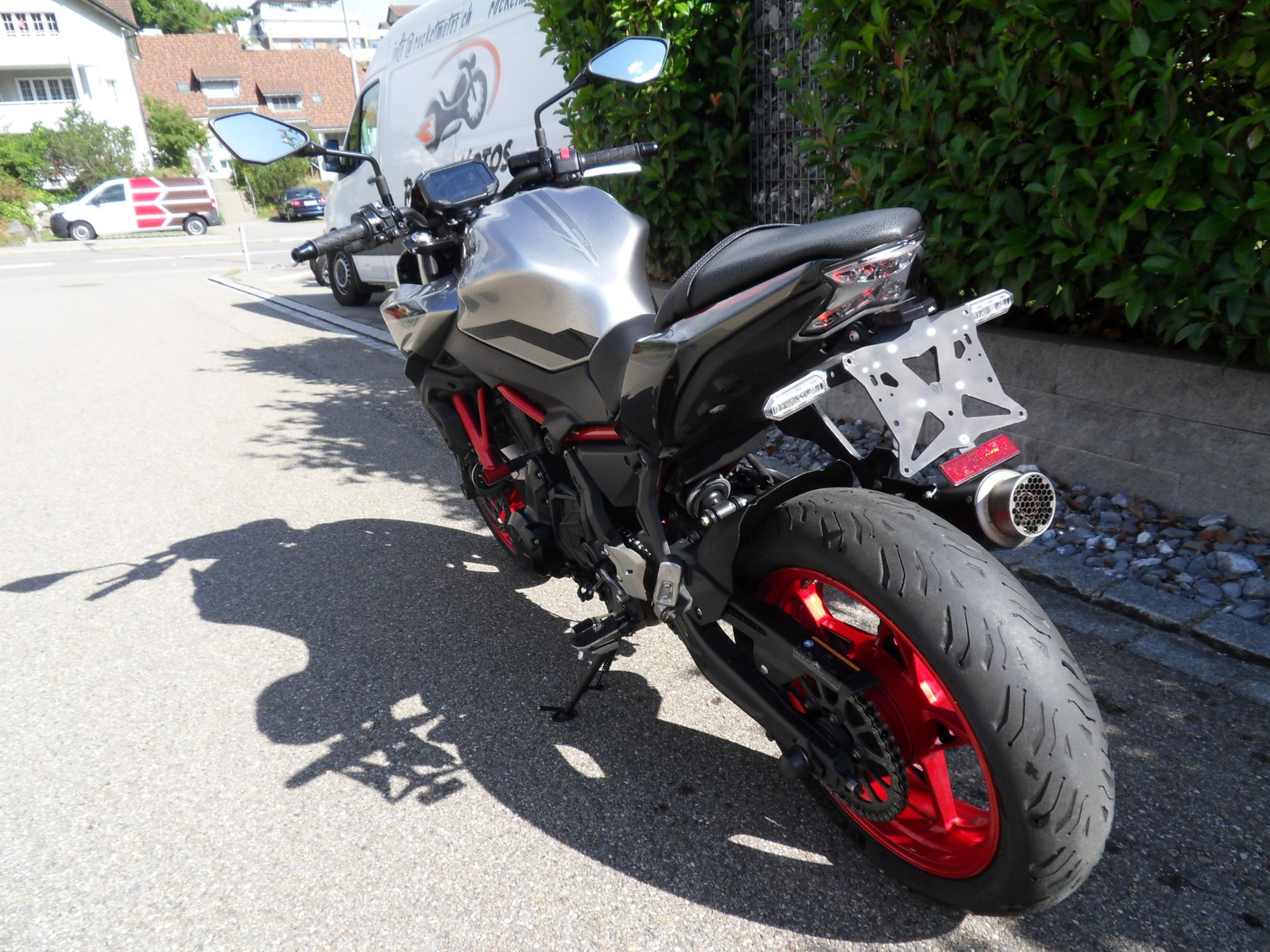 KAWASAKI Z 650-image-3