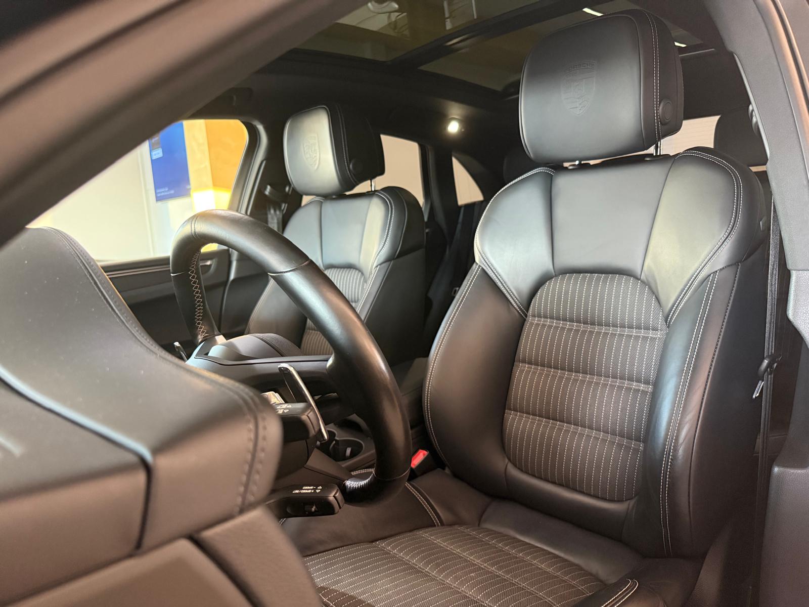 PORSCHE Macan T PDK-image-11