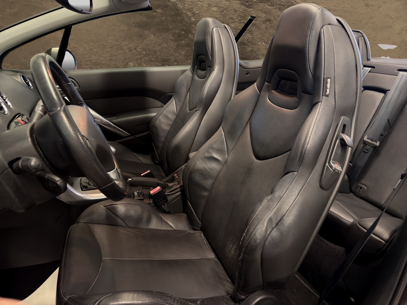 PEUGEOT 308 CC 1.6 16V Turbo Platinum-image-11