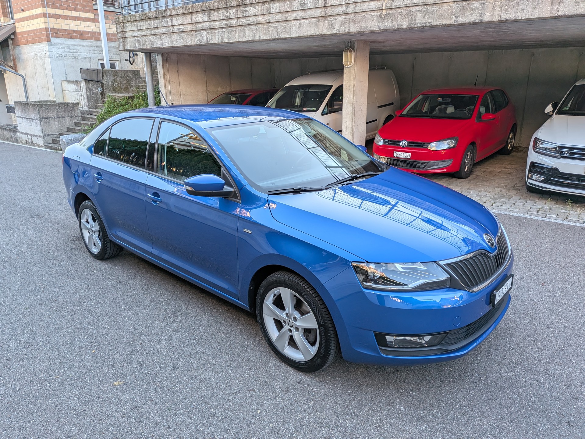 SKODA Rapid Spaceback 1.0 TSI Ambition-showroom-element-1