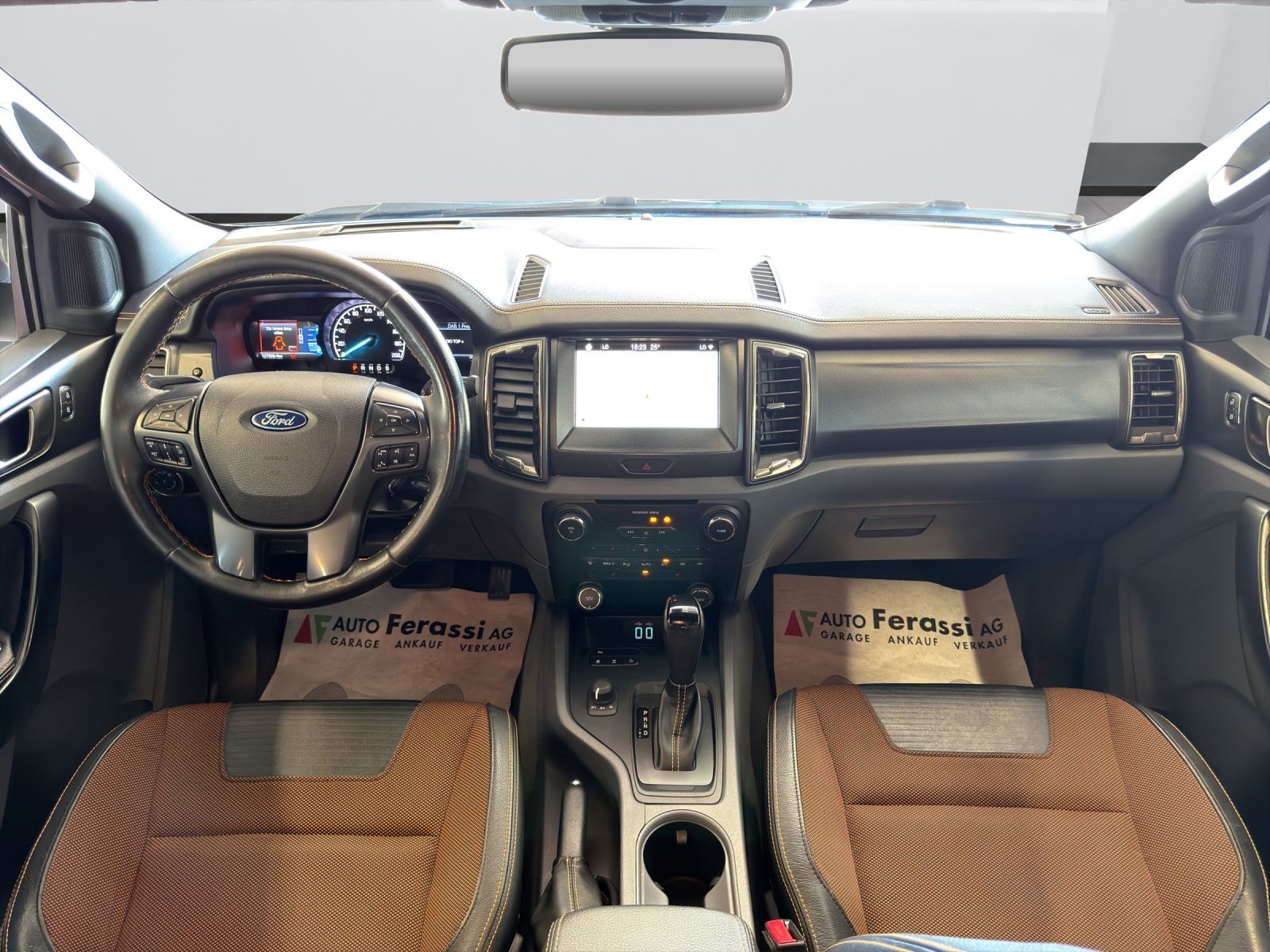 FORD Ranger Wildtrak 3.2 TDCi 4x4 A-image-11