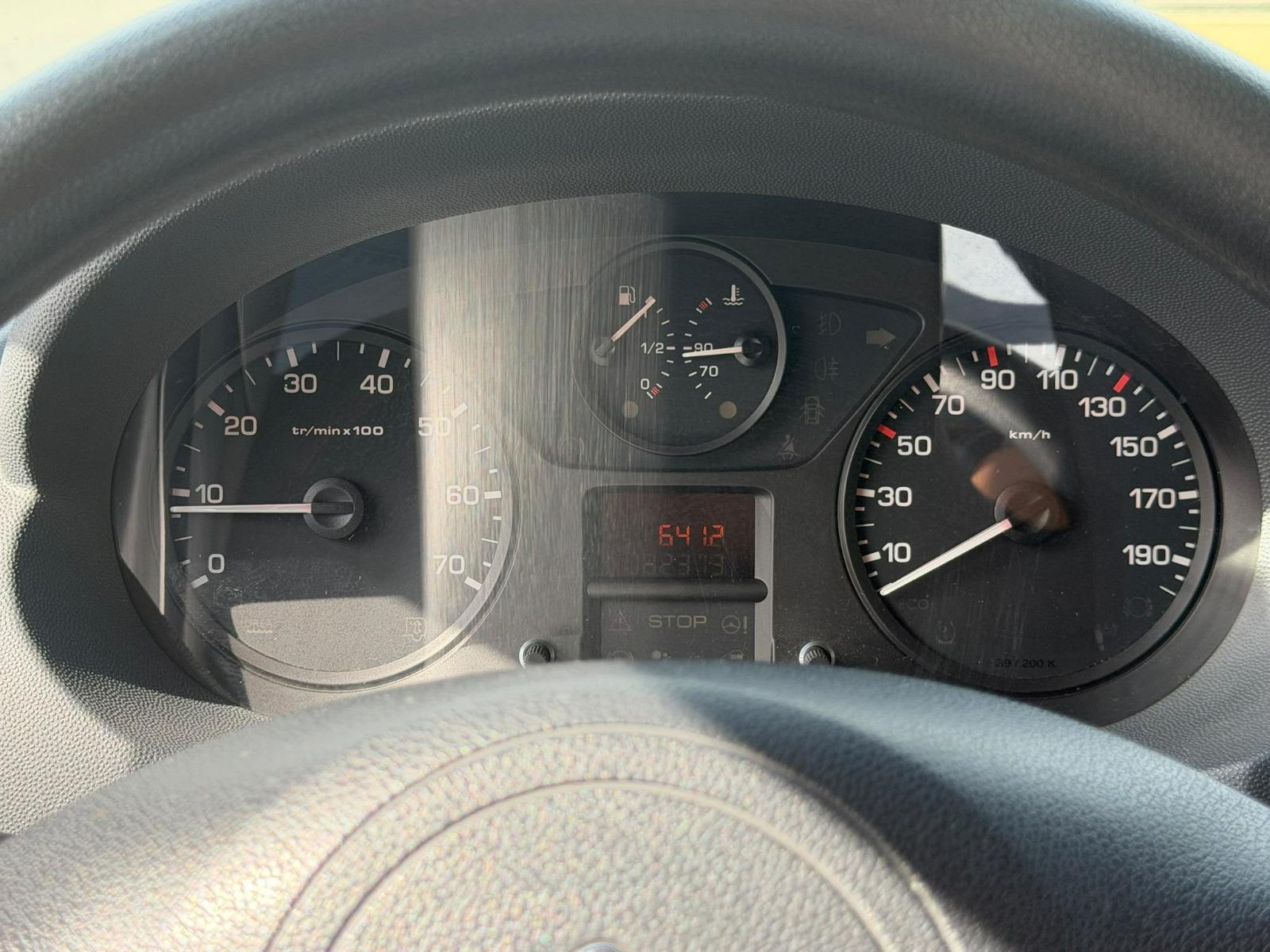 CITROEN Jumpy 2.0 HDi L2H1 Attraction-image-9