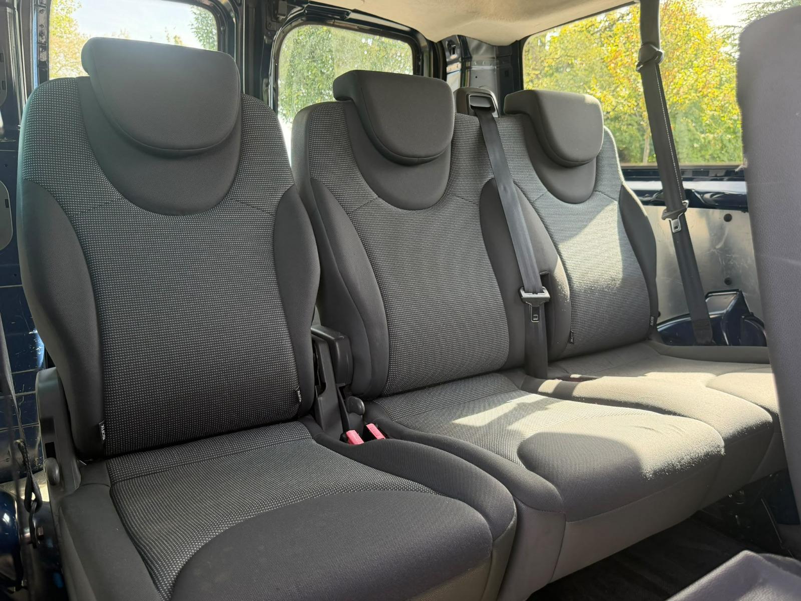 CITROEN Jumpy 2.0 HDi L2H1 Attraction-image-18