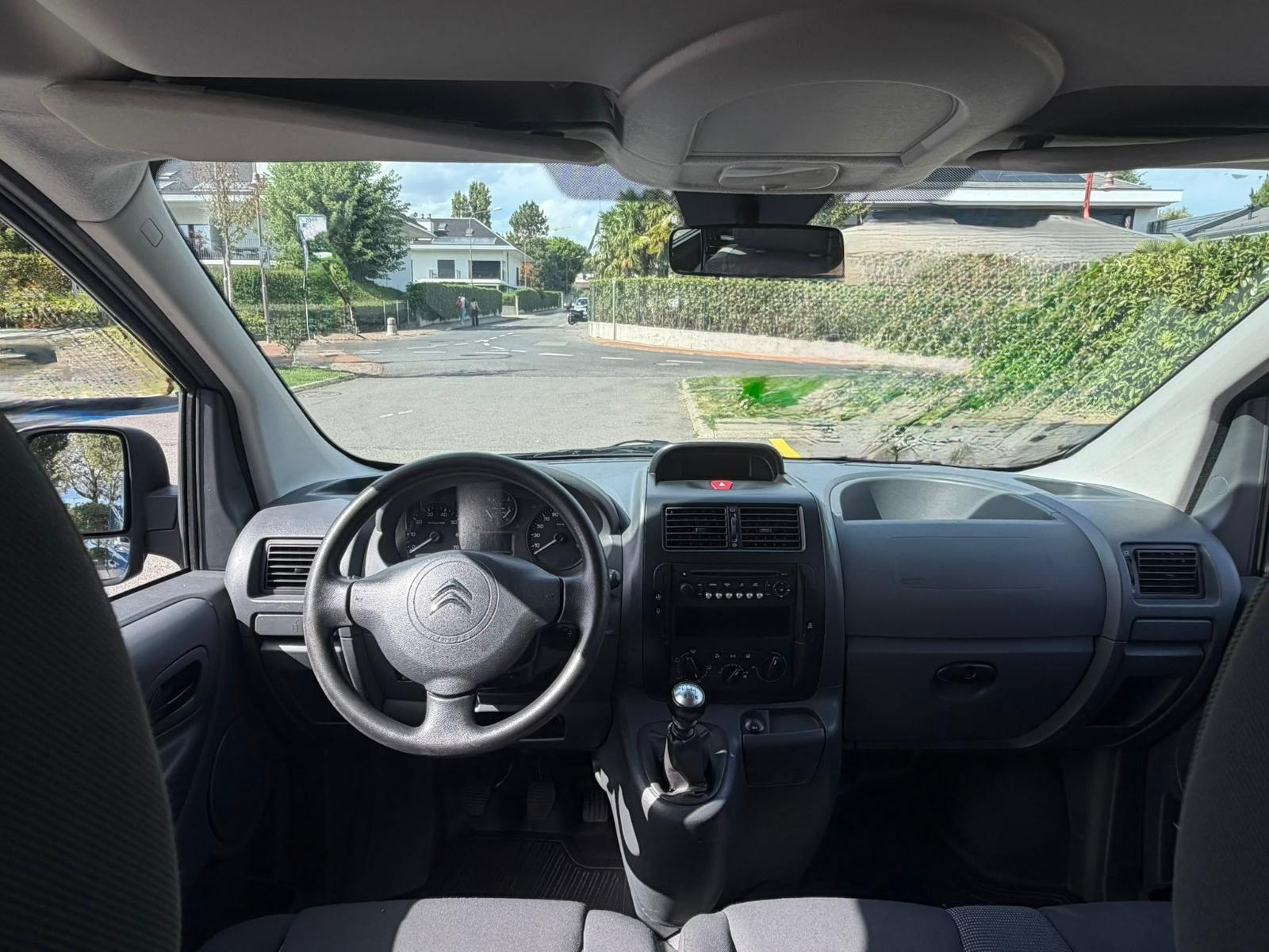 CITROEN Jumpy 2.0 HDi L2H1 Attraction-image-11