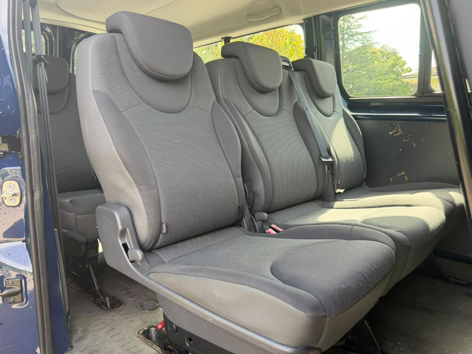 CITROEN Jumpy 2.0 HDi L2H1 Attraction-image-17