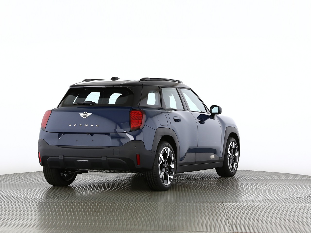 MINI Aceman E-showroom-element-1