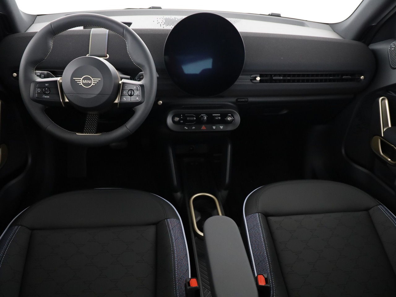 MINI Aceman E-image-15