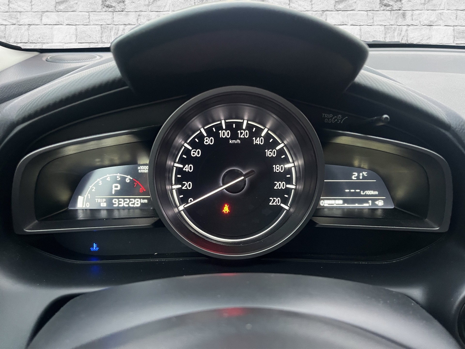 MAZDA 2 SKYACTIV-G 90 Revolution Automat-image-10