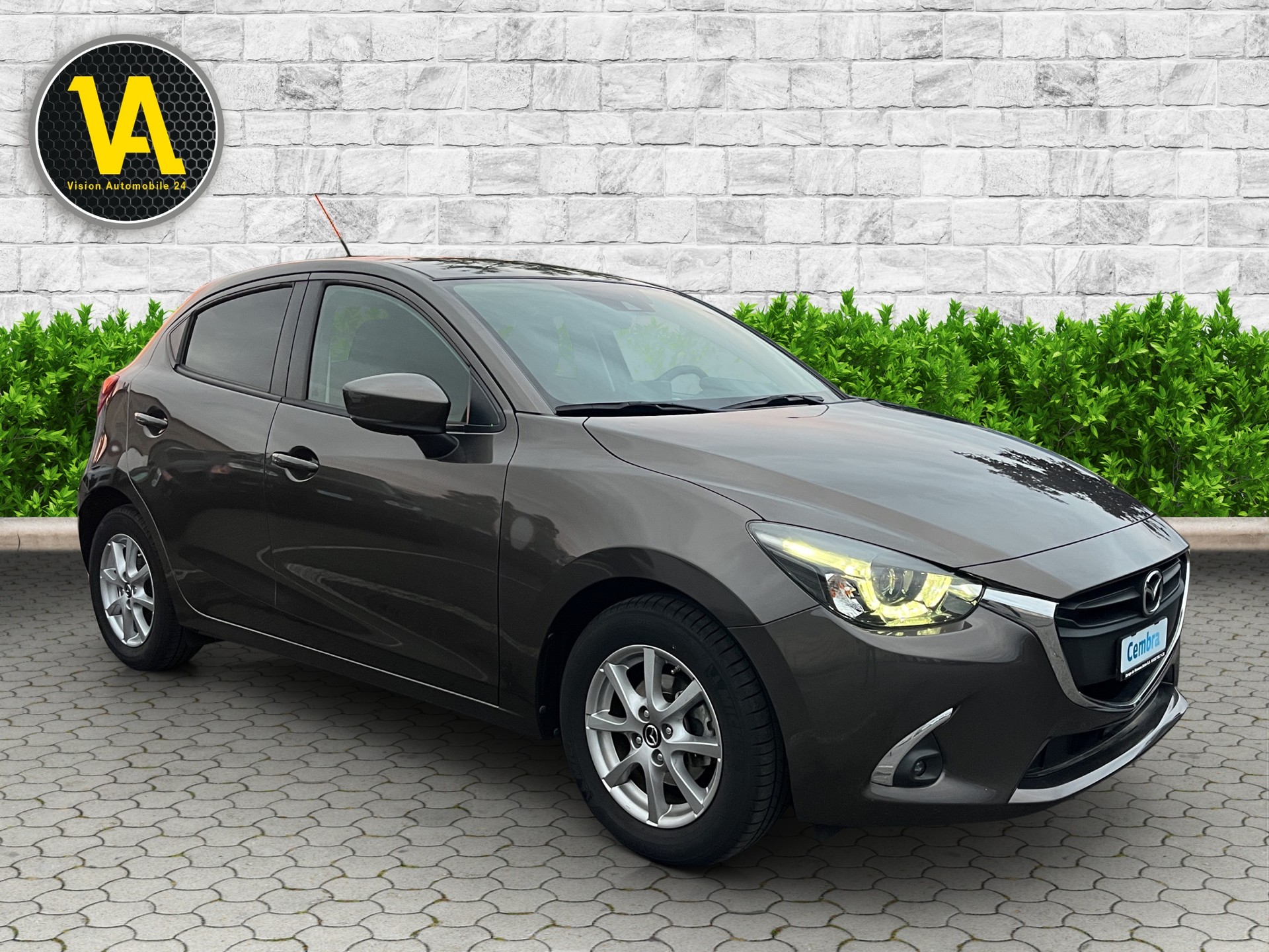 MAZDA 2 SKYACTIV-G 90 Revolution Automat-showroom-element-2