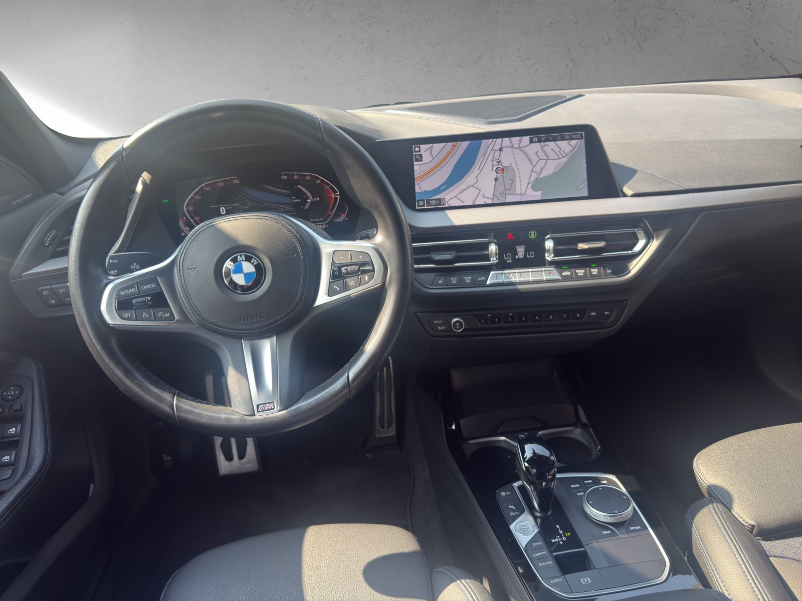 BMW 118i Pure M Sport Steptronic-image-13