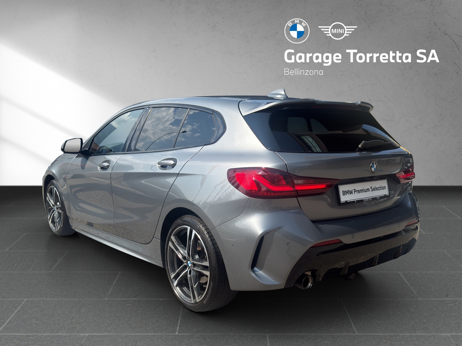 BMW 118i Pure M Sport Steptronic-showroom-element-2